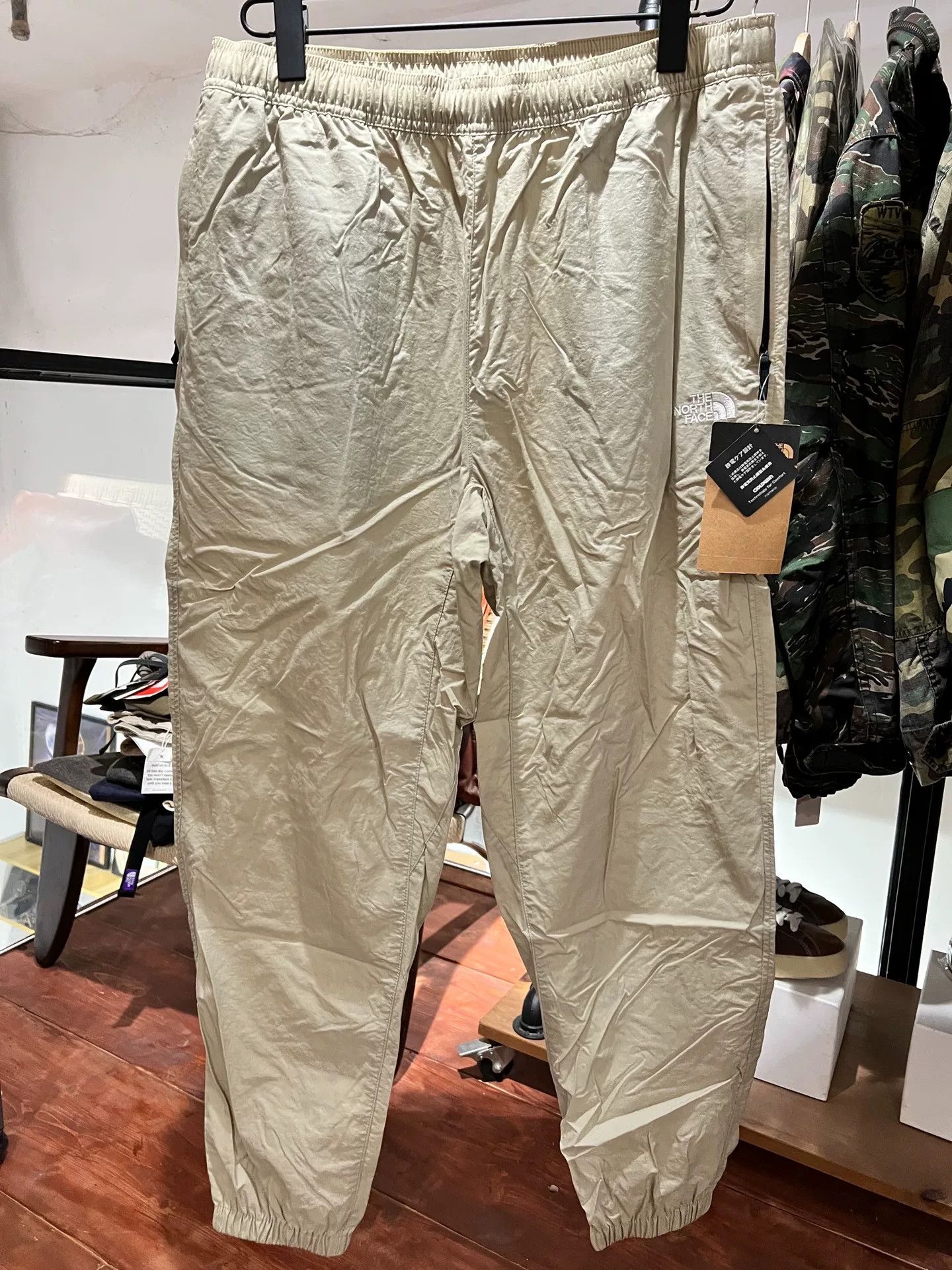 The North Face versatile outdoor hiking pants from the north face Size US 34 / EU 50 - 1 Thumbnail