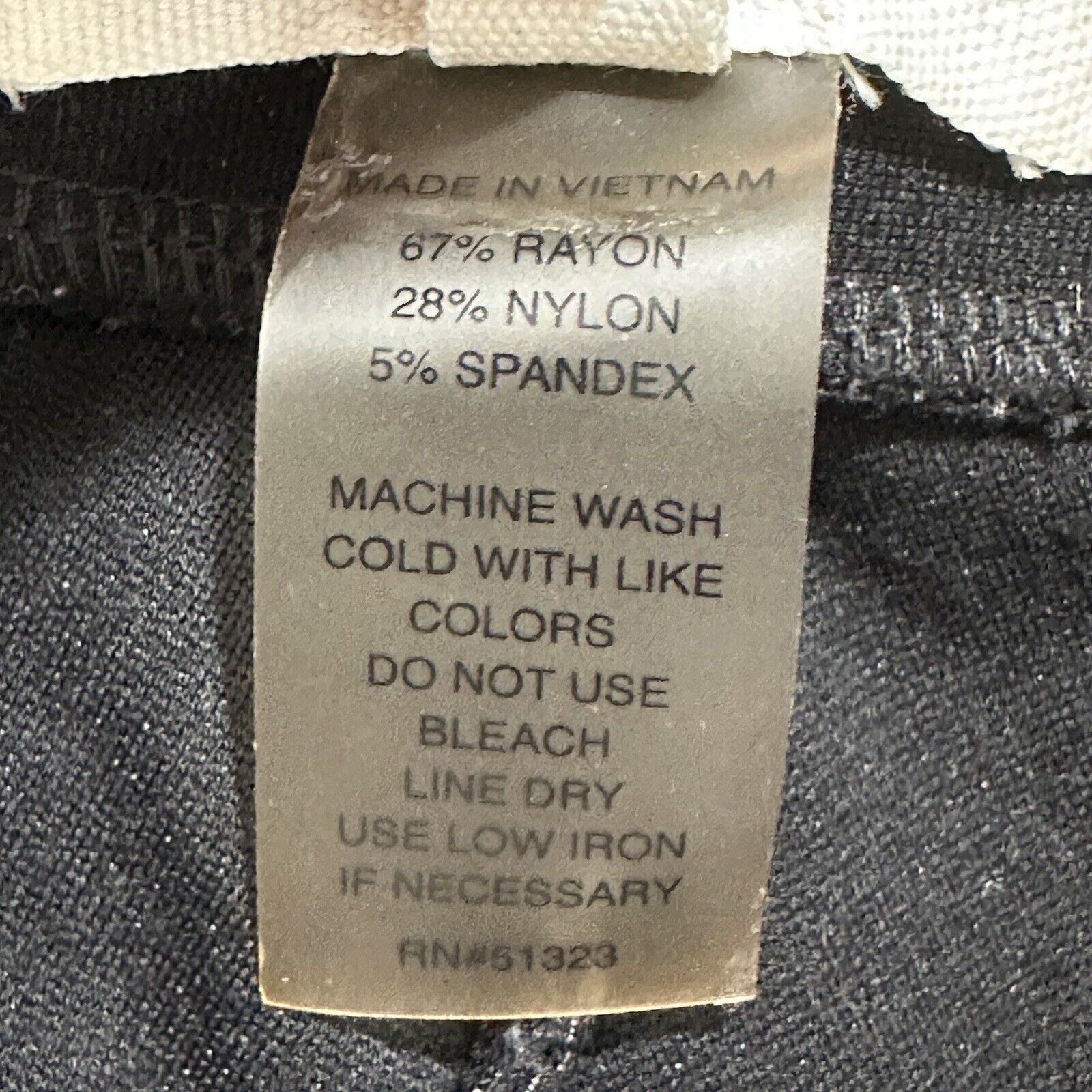 Vince Camuto Vince Camuto XS (PXS) 27" Inseam Ankle Black Leggings Size 26" / US 2 / IT 38 - 9 Thumbnail