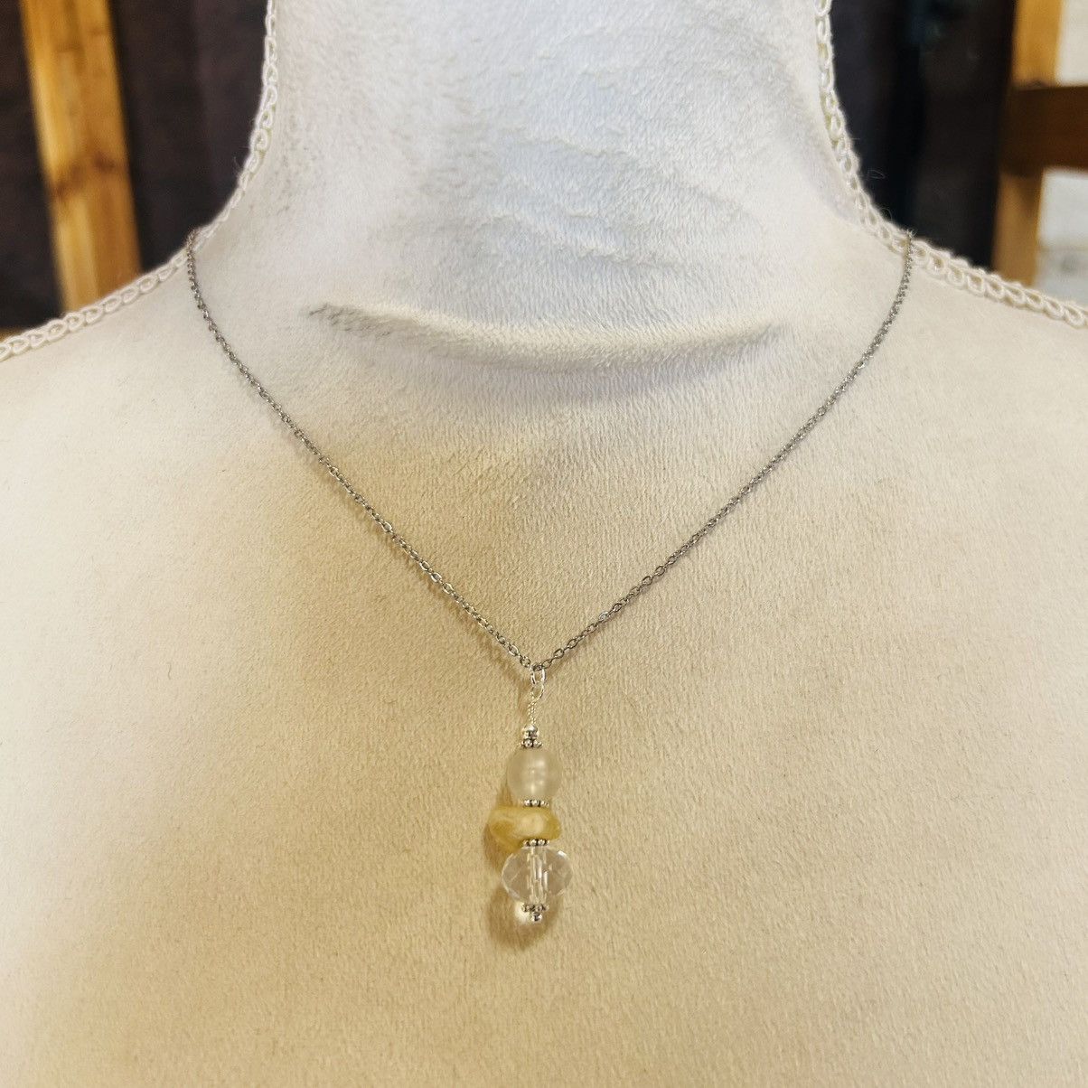 Handmade Handcrafted vintage bead drop pendant on chain necklace Size ONE SIZE - 3 Thumbnail