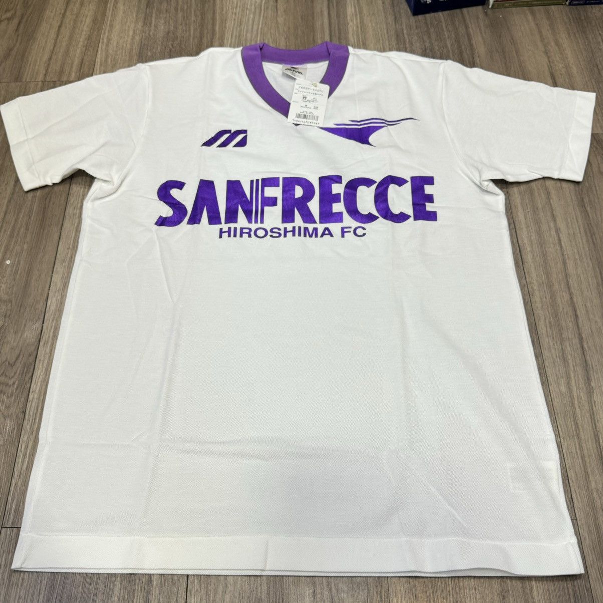 Vintage Sanfrecce Hiroshima FC 90s vintage jersey (bnwt) Size US L / EU 52-54 / 3 - 1 Thumbnail