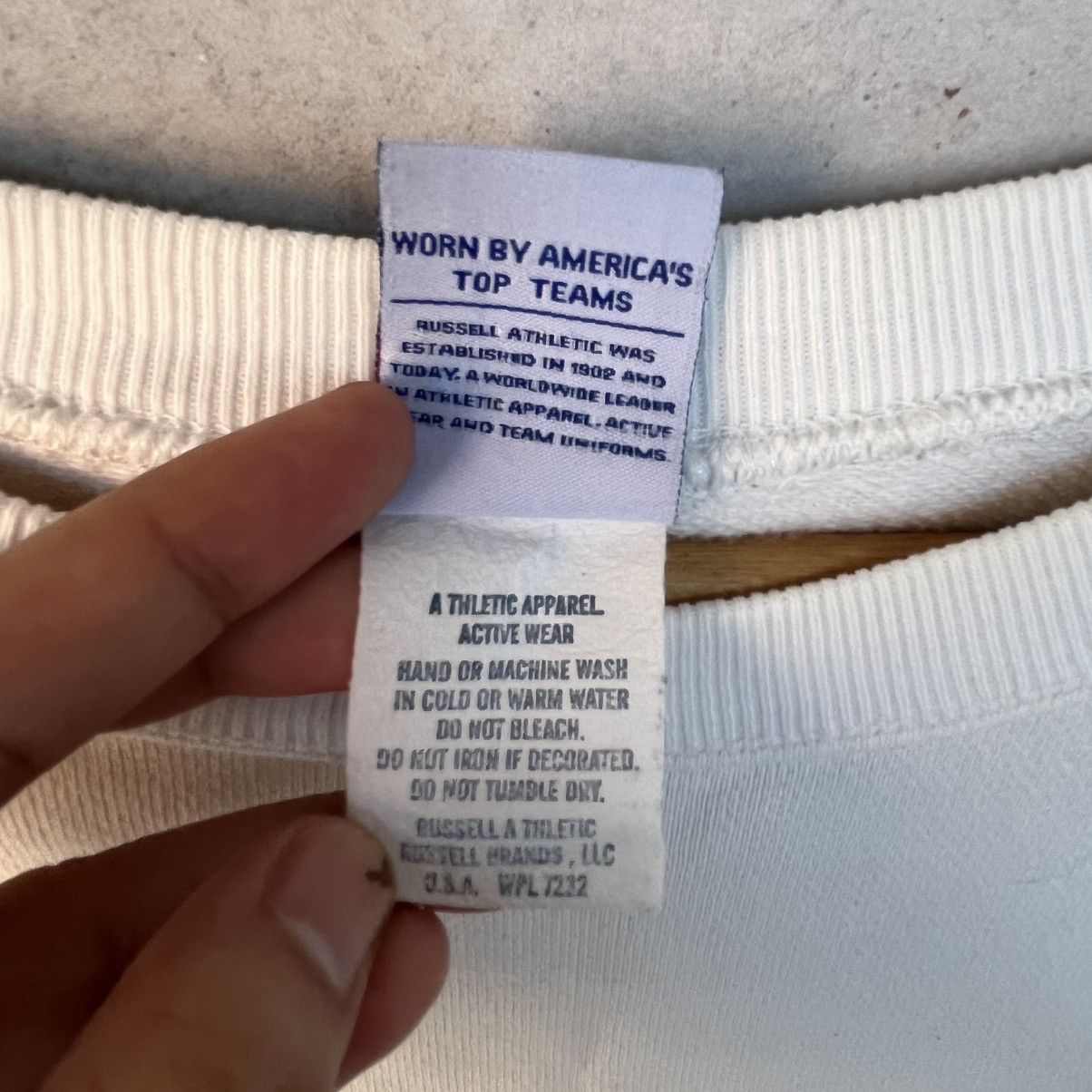 Other Vintage Russell Athletic 90s Alex Track White Size L Size US L / EU 52-54 / 3 - 7 Thumbnail