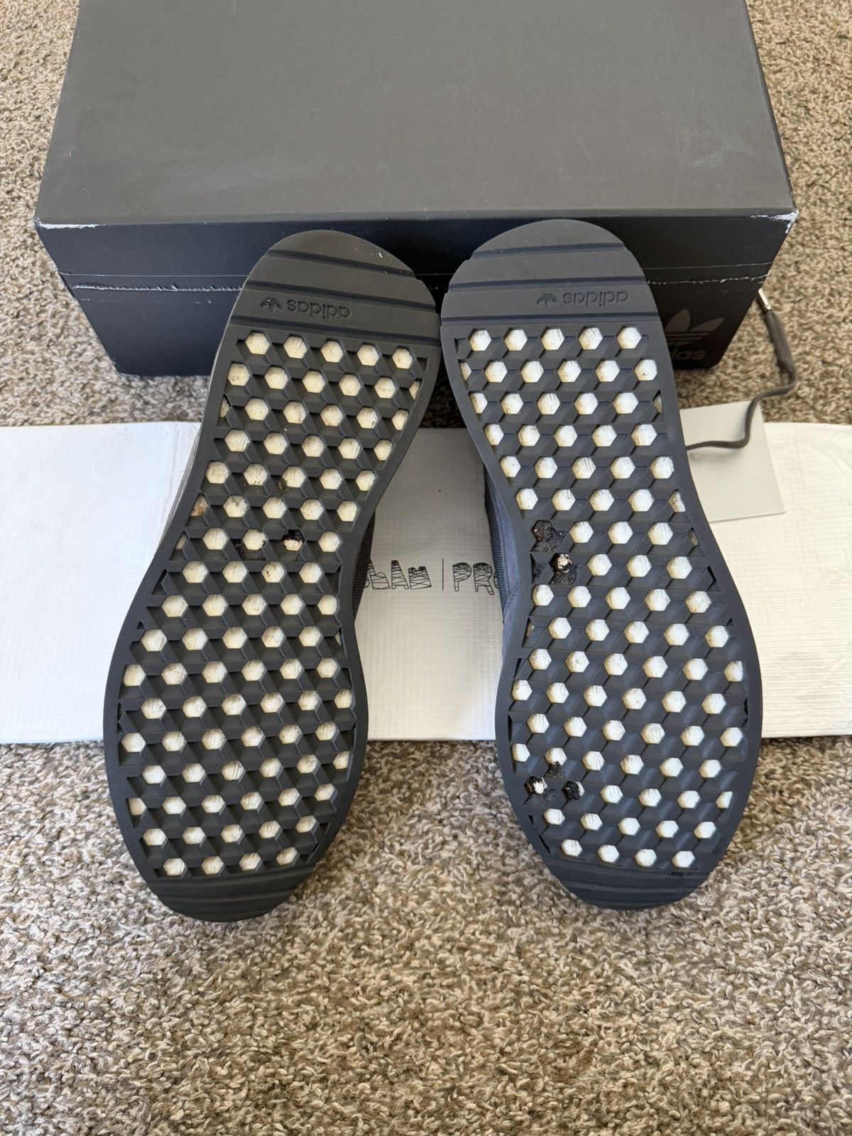 Adidas × Daniel Arsham Daniel Arsham Adidas New York Present Size US 11 / EU 44 - 10 Thumbnail
