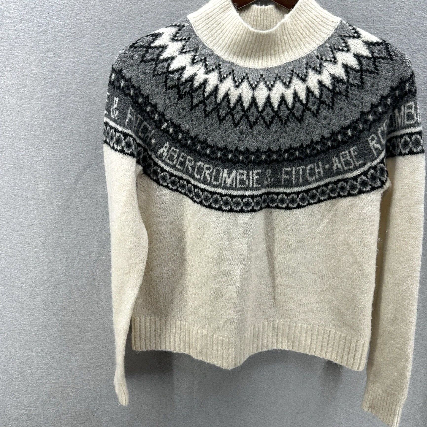 Abercrombie & Fitch Vintage Abercrombie & Fitch Women's Sweater Pullover Fair Isle 90s Knitted Ivory Preppy Size S Size S / US 4 / IT 40 - 4 Thumbnail