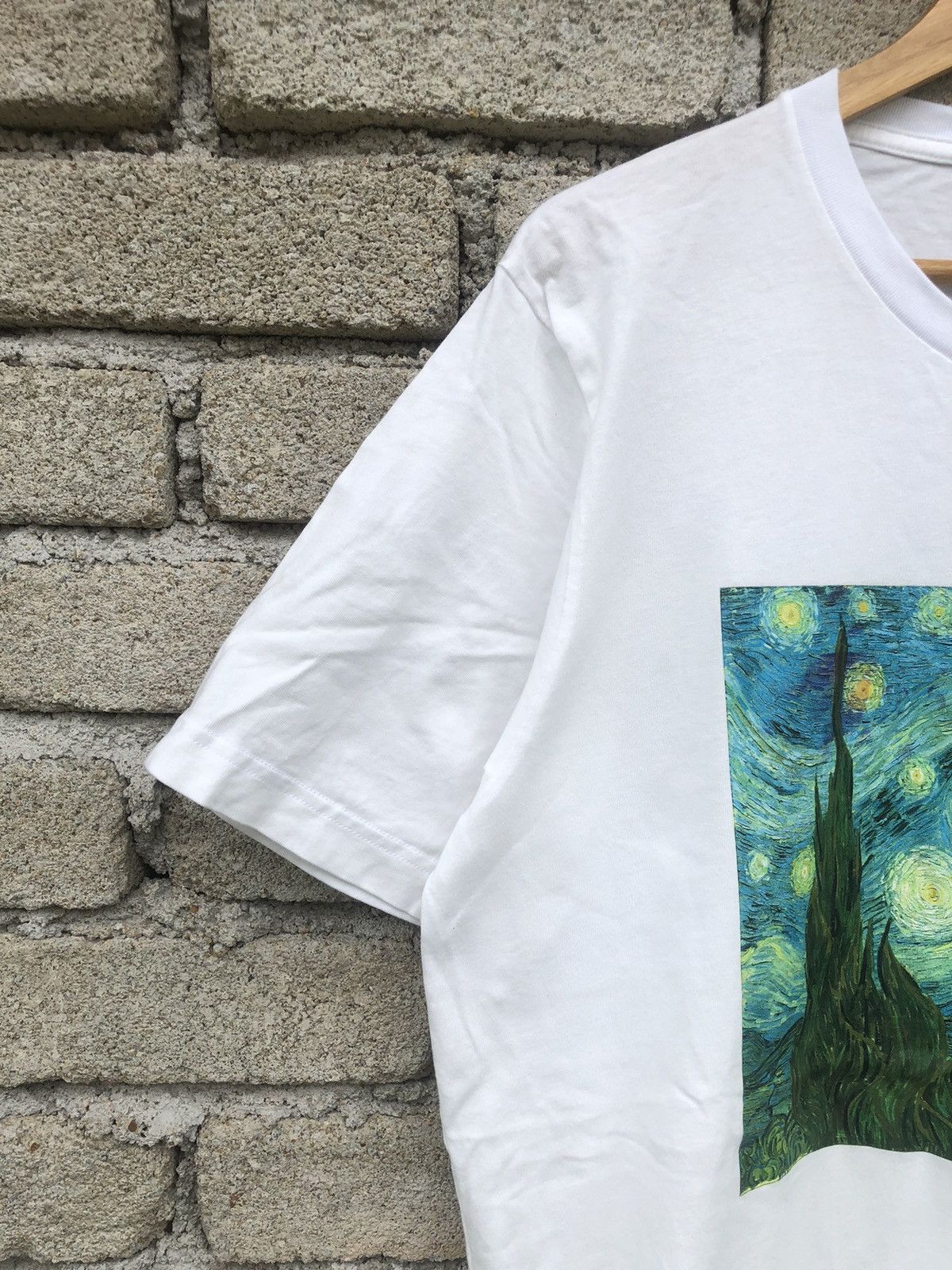 Japanese Brand UT X MoMA Vincent Van Gogh Art Tshirt Size US XL / EU 56 / 4 - 5 Thumbnail