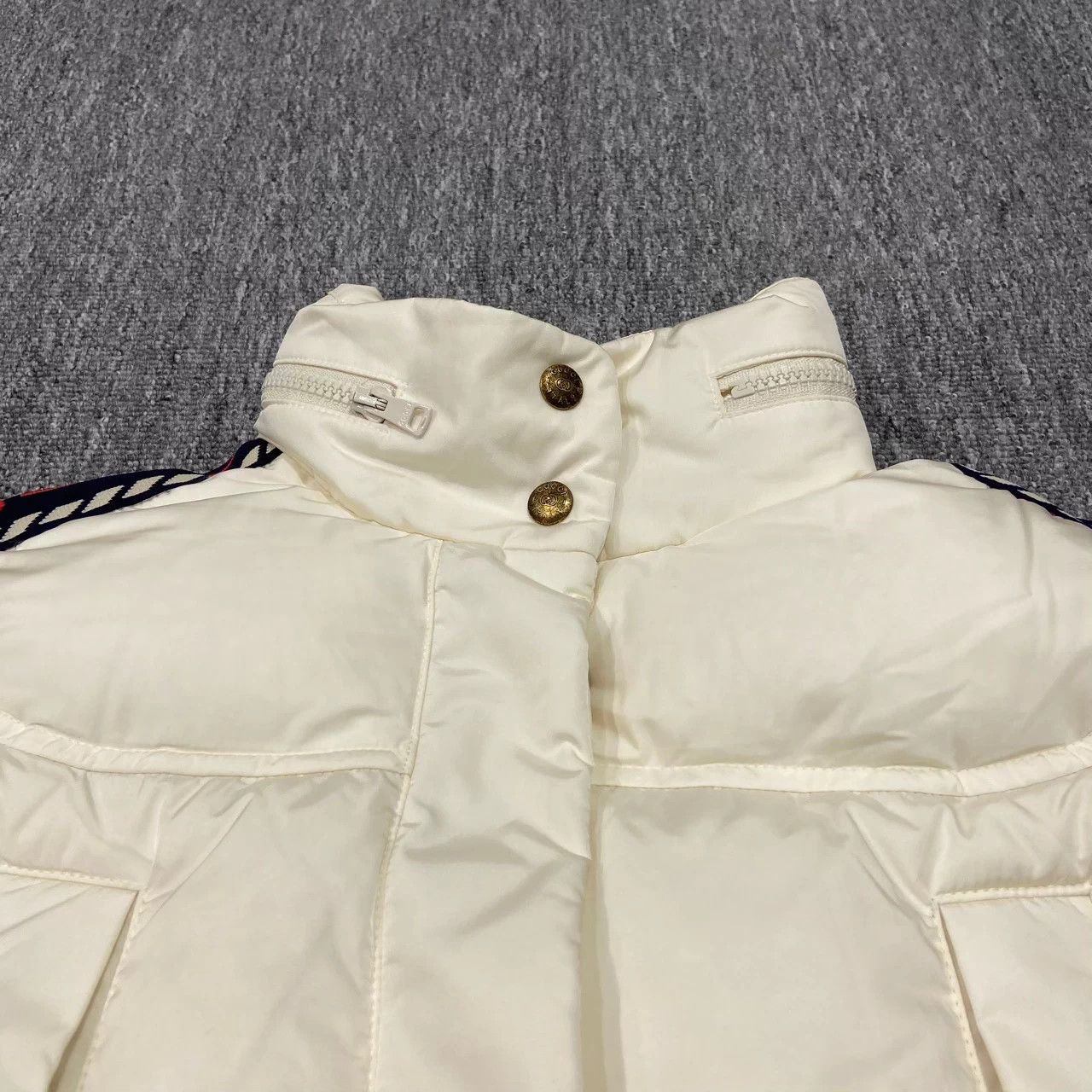 Gucci Gucci white striped logo down jacket Size S / US 4 / IT 40 - 4 Thumbnail