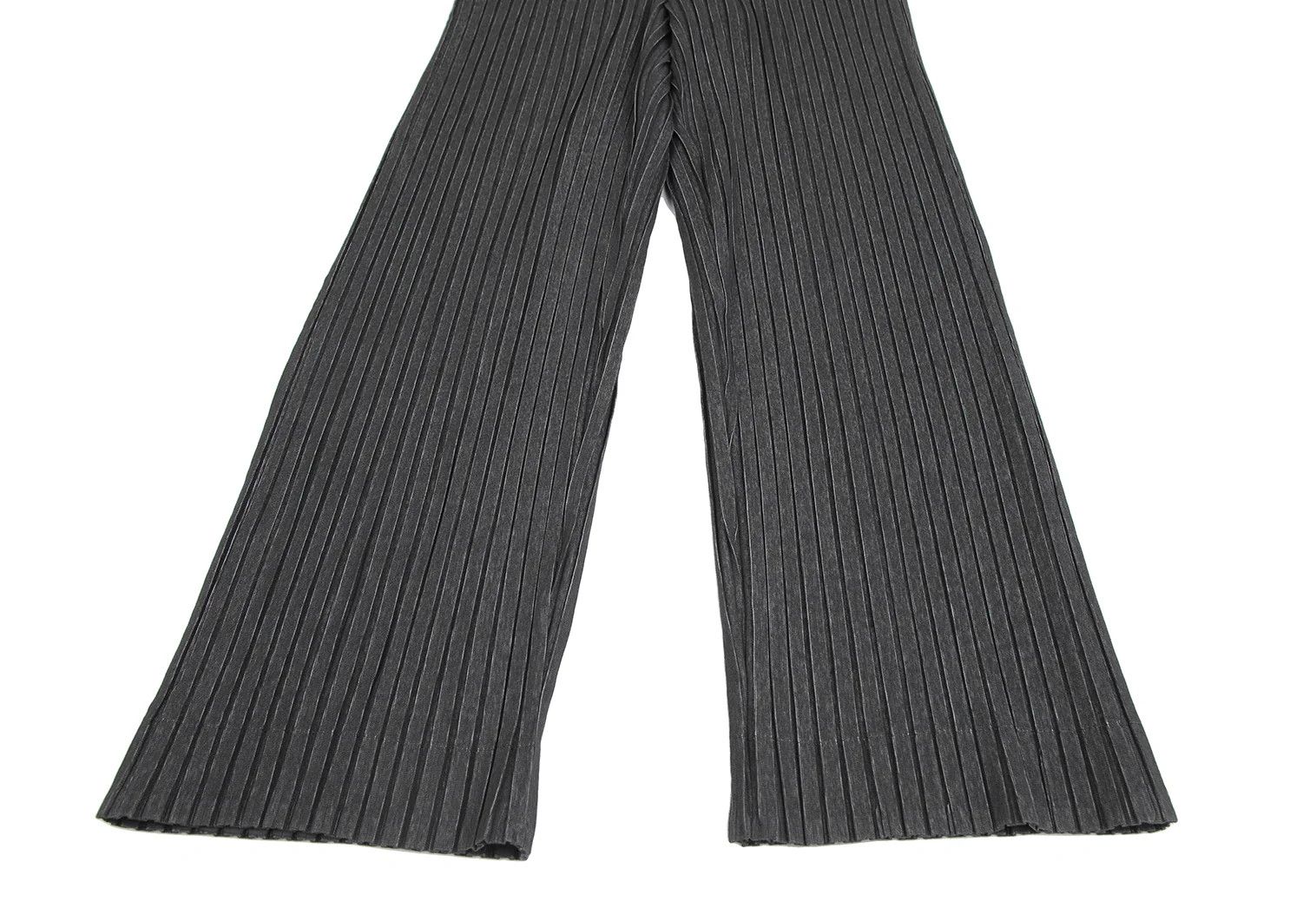 Issey Miyake Fabric Print Pleats Pants in Black, Size 4 Size US 36 / EU 52 - 6 Thumbnail