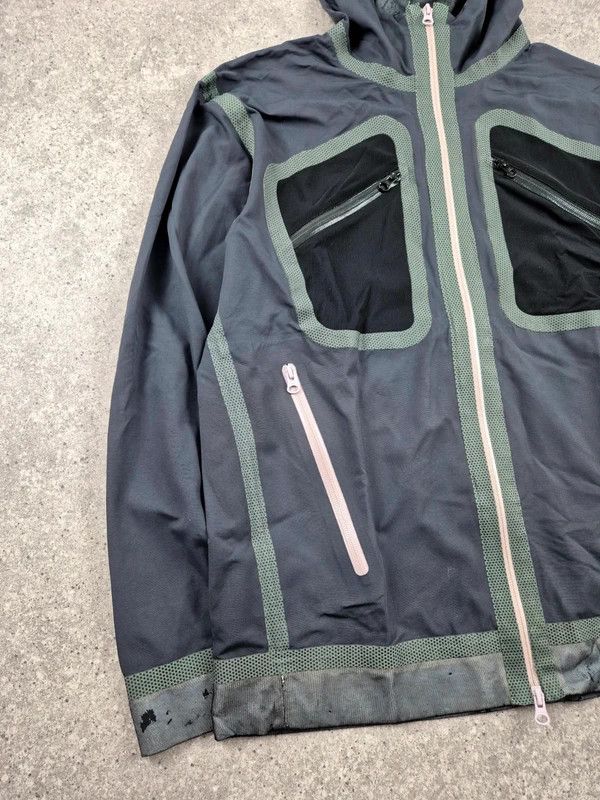 Comme des Garcons Comme Des Garçons Gray Technical Taped Seam Jacket Size M Size US M / EU 48-50 / 2 - 4 Thumbnail