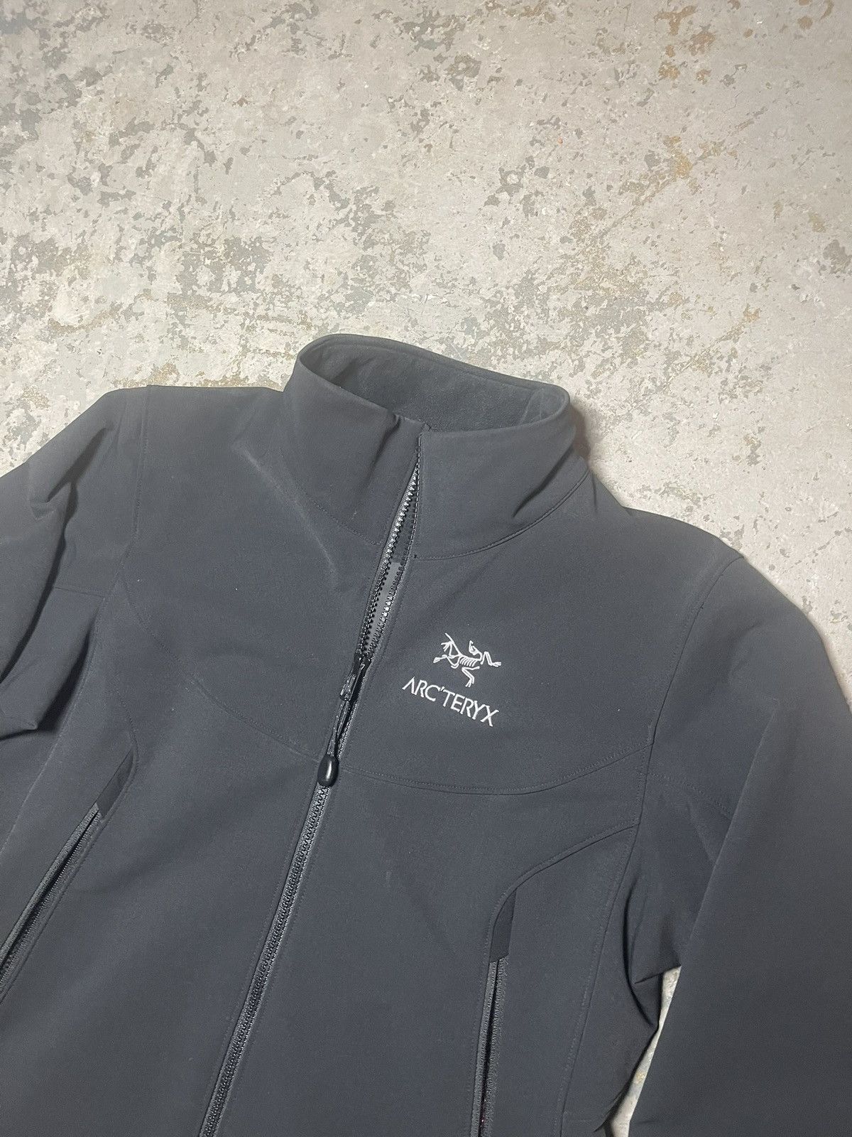 Arc'teryx Arc’teryx Black Shellcoat Zip Up Jacket Size S / US 4 / IT 40 - 2 Thumbnail