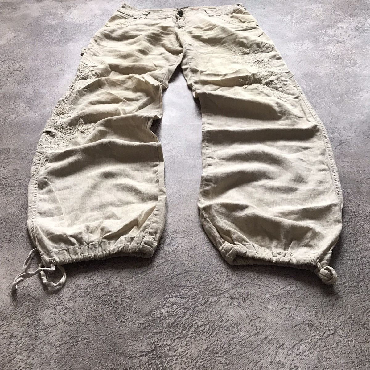 Vintage Vintage 90s Baggy Cargo Parachute Pants Streetwear Tan 29 Size 29" - 1 Thumbnail