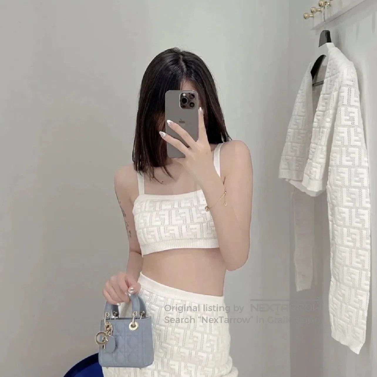 Fendi fendi embossed logo cropped cami top. Size S / US 4 / IT 40 - 5 Thumbnail