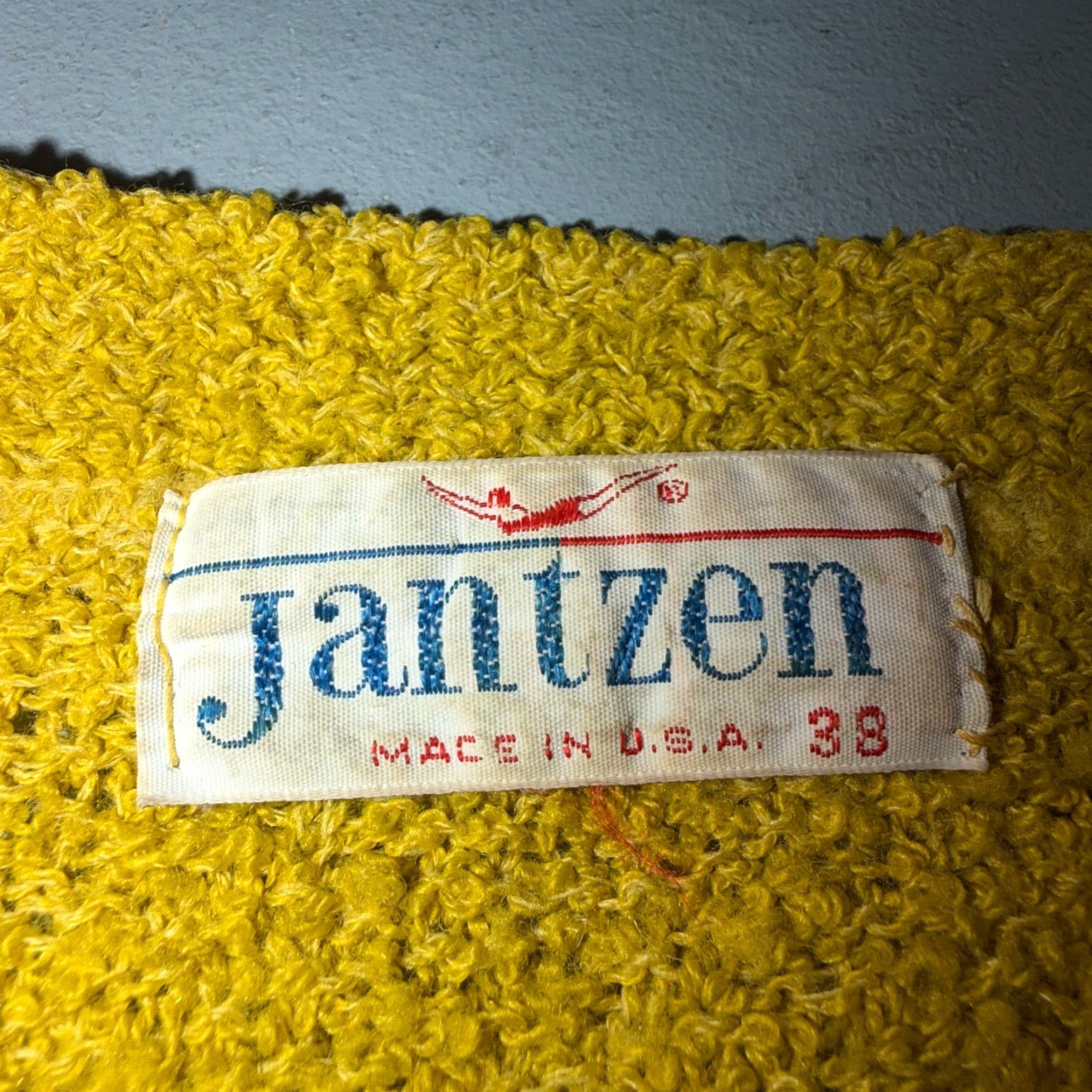 Jantzen VTG 60s Jantzen Wool Cardigan Sweater 1960s 38 USA Mohair Campus Rockabilly Yellow Mens Womens Boys Girls Size US M / EU 48-50 / 2 - 3 Thumbnail