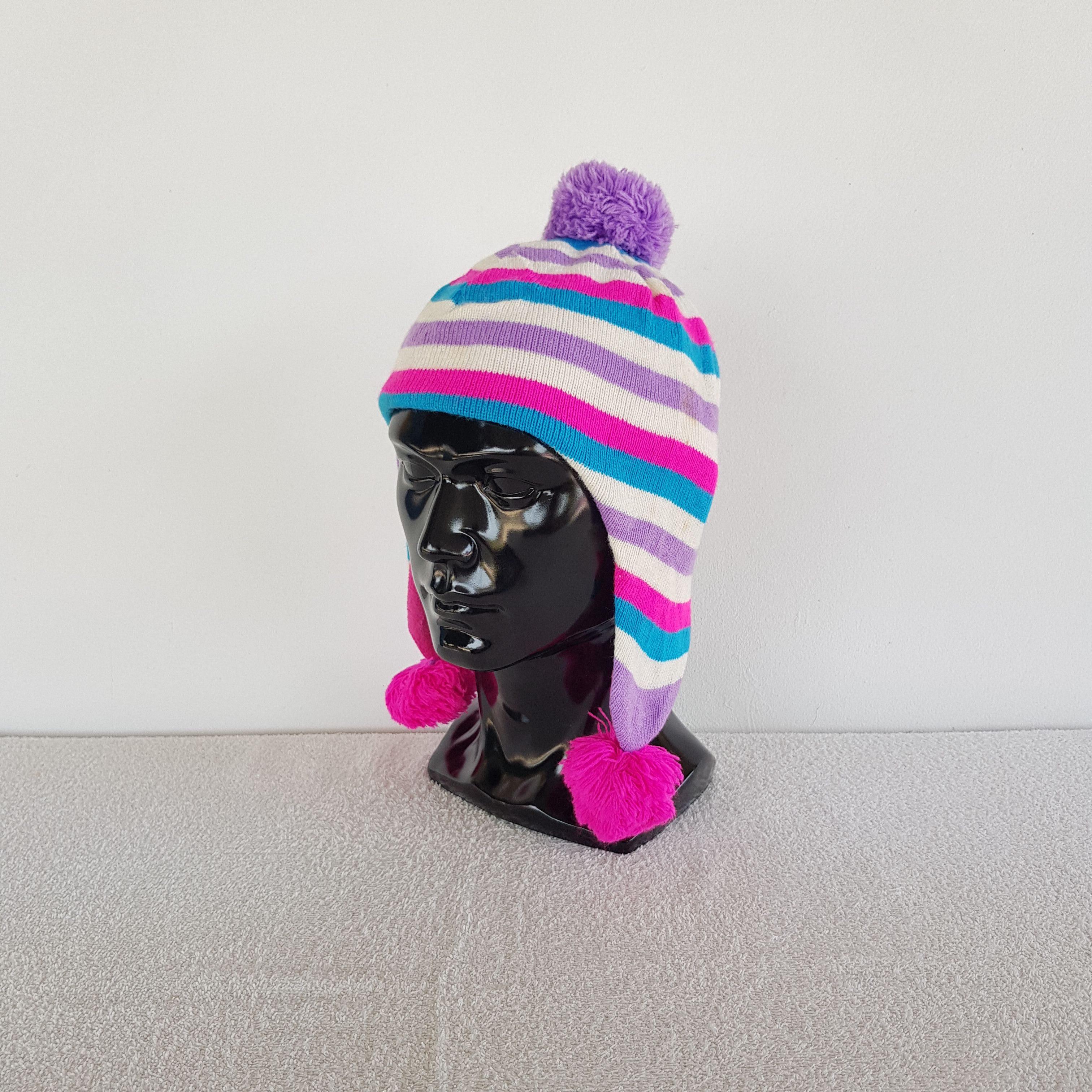 Disney Vintage Minnie Mouse Earflap Beanie Y2K Movie Snow Caps Hats Size ONE SIZE - 1 Thumbnail