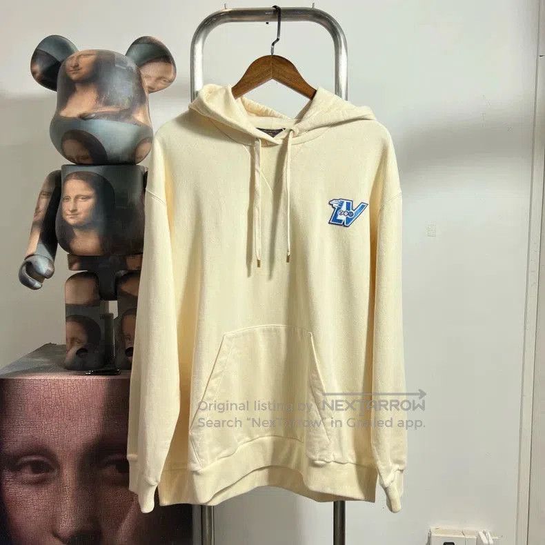 Louis Vuitton Louis Vuitton Embroidered Logo Hoodie. Size US XL / EU 56 / 4 - 1 Thumbnail