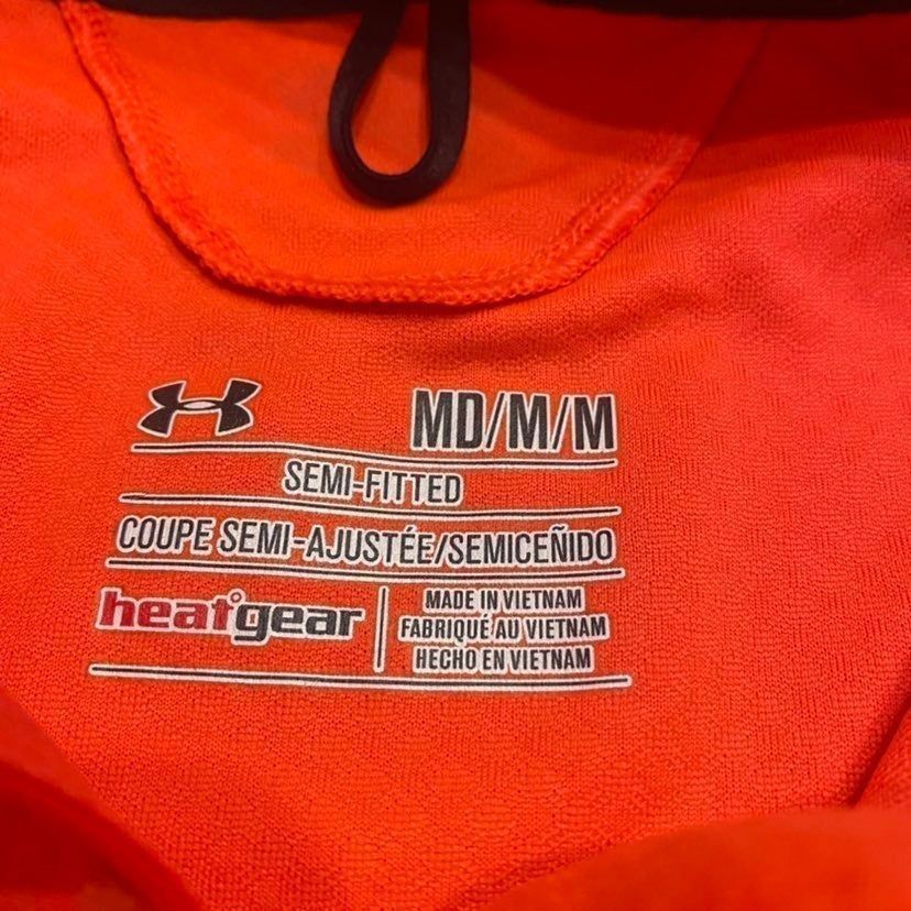 Under Armour Under Armour Neon Pink Jacket Women Medium Size M / US 6-8 / IT 42-44 - 3 Thumbnail
