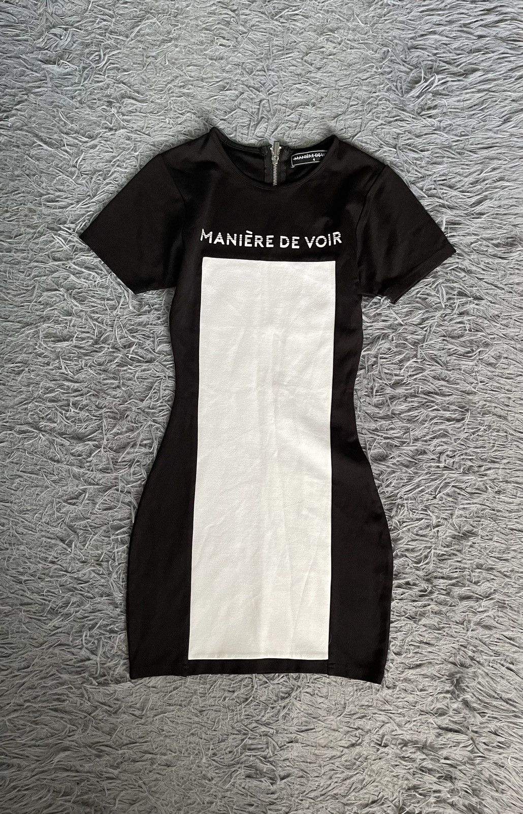 Maniere de Voir avant garde big logo mini dress