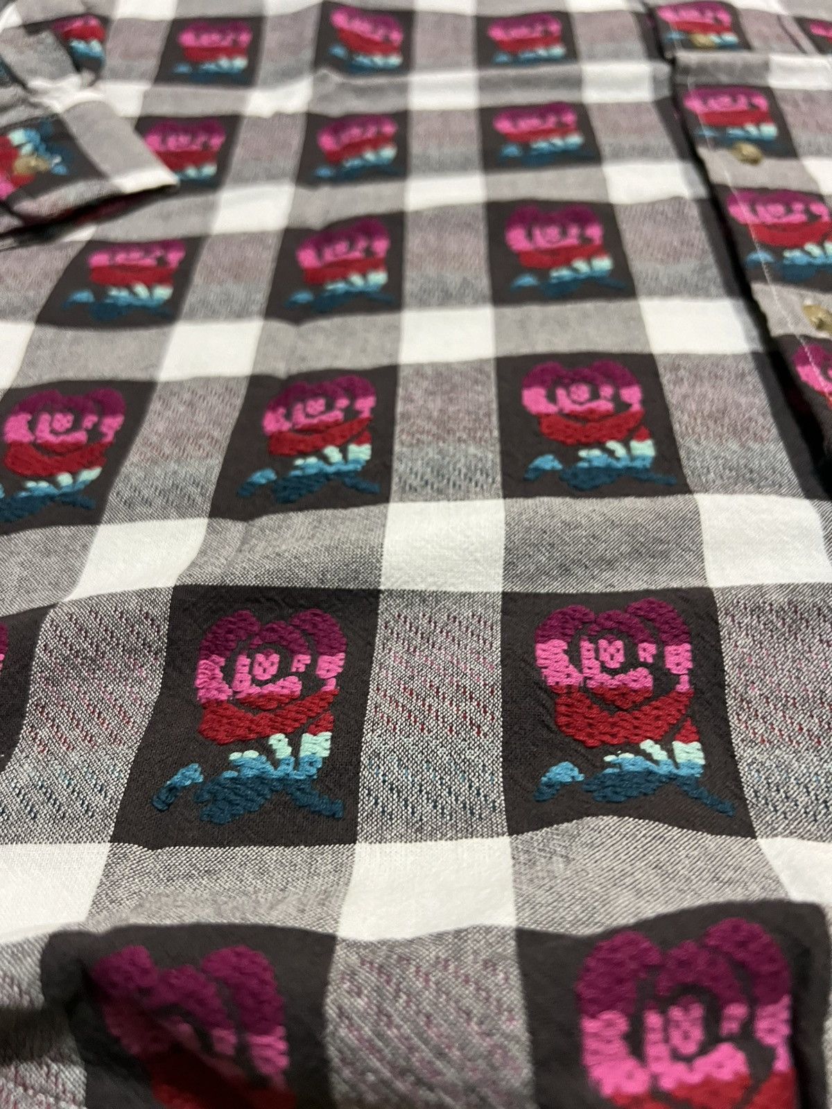 Supreme 🔥SS19 Supreme Buffalo Plaid Rose L/S BUTTON UP SMALL🔥 Size US S / EU 44-46 / 1 - 2 Thumbnail