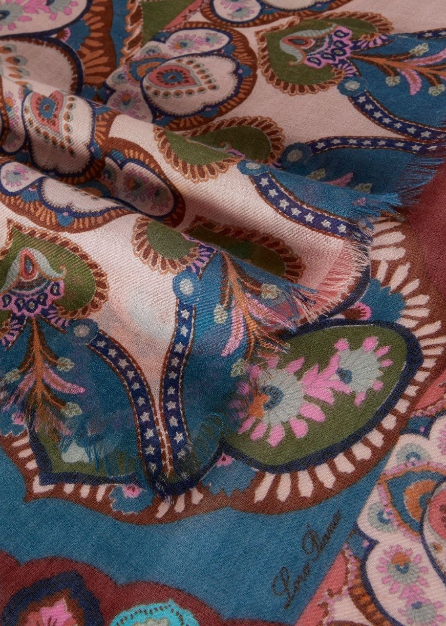 Loro Piana o1srvl11e0624 Size: OS / FAM8827 Panarea Shawl in Print Size ONE SIZE - 2 Thumbnail