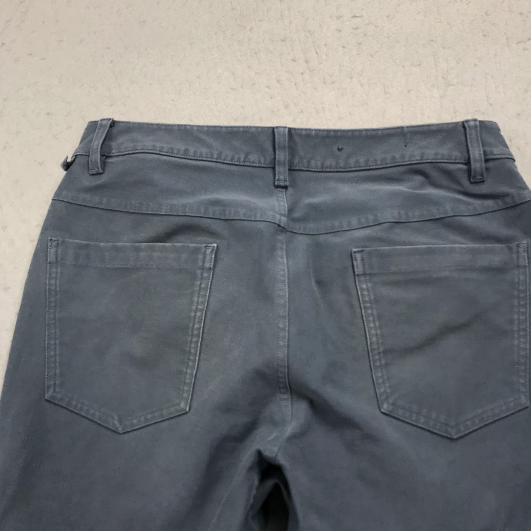 Lululemon Lululemon Pants Mens 31x31 Slim Fit Chino Cotton Logo Blue 5-Pocket Design Flat Front Casual Utilitech City Logo Size US 31 - 7 Thumbnail