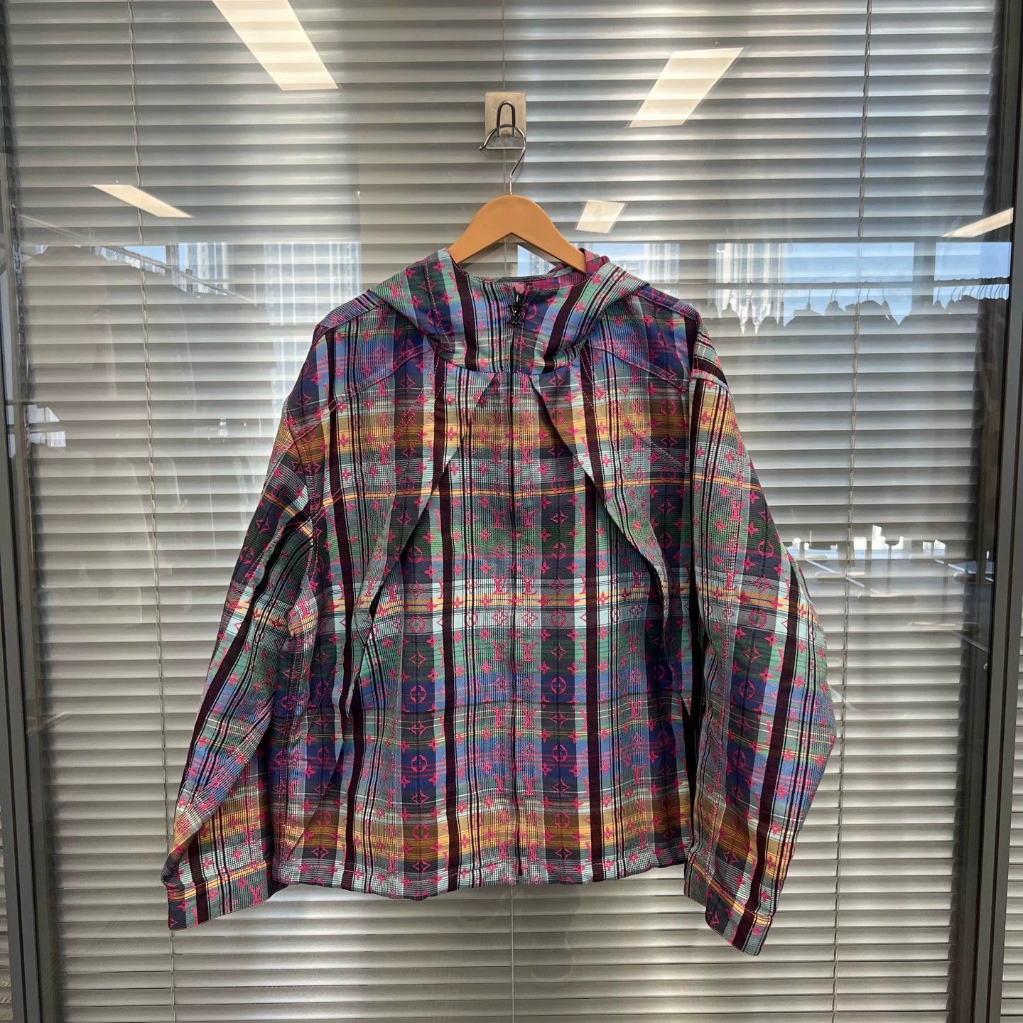 LV 21SS Men's Windbreaker 50 99 New #10563