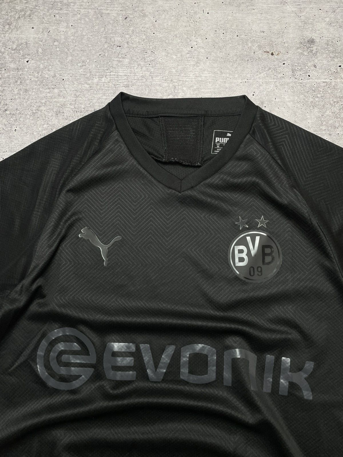 Puma BORUSSIA DORTMUND 2022 2023 SPECIAL FOOTBALL SOCCER JERSEY Size US M / EU 48-50 / 2 - 6 Thumbnail