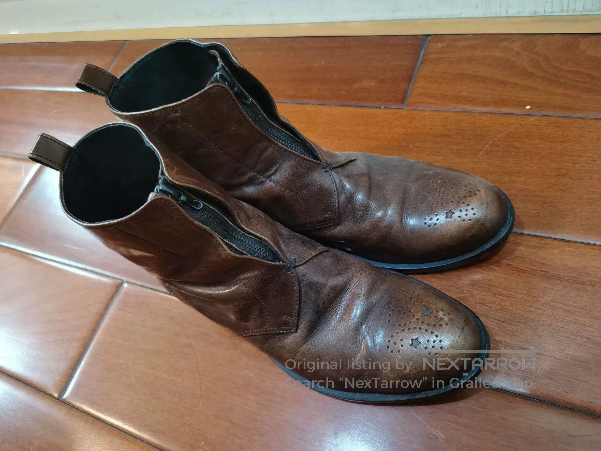 Japanese Brand embossed leather zip. Size US 8 / EU 41 - 2 Thumbnail
