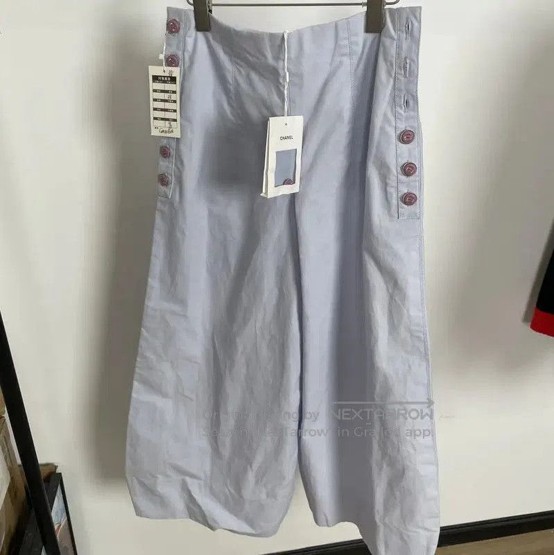 Chanel Chanel Summer Light Blue Cotton Casual Pants . Size 27" / US 4 / IT 40 - 1 Thumbnail