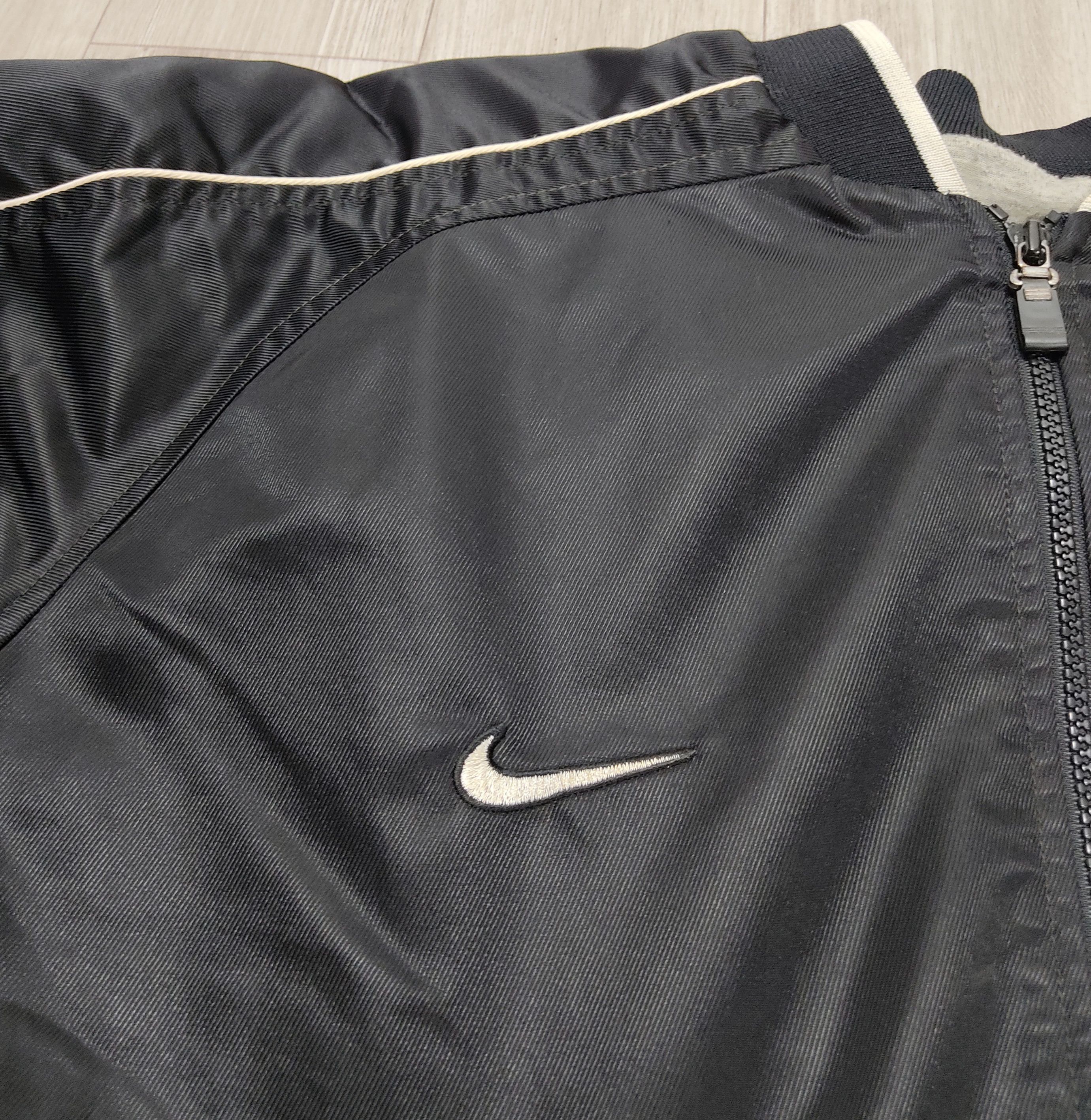 Nike Vintage 90s NIKE Swoosh Drill Nylon Windbreaker Jacket Size US XL / EU 56 / 4 - 9 Thumbnail