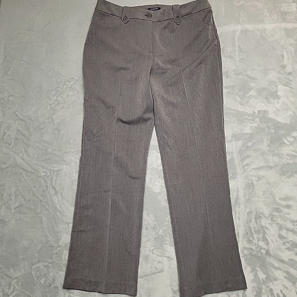 Jones New York Jones New York Signature Pants Womens 14 Gray Stretch Dress Career Modern NEW Pants Womens 14 Gray Stretch Dress Career Modern NEW Size 36" / US 14 / IT 50 - 2 Thumbnail