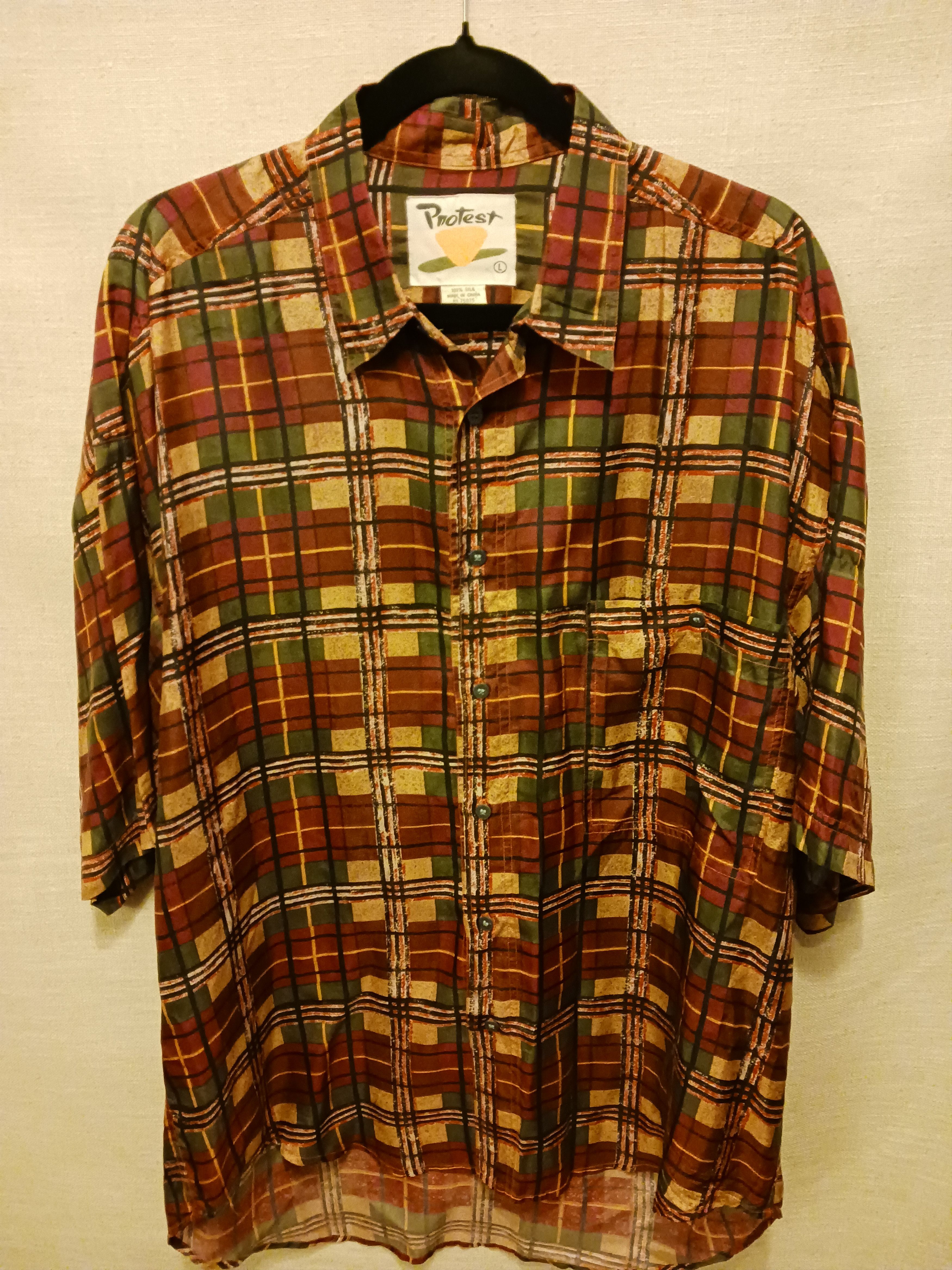Vintage Vintage 90's Protest 100% Silk Men's Short Sleeve Shirt Size US L / EU 52-54 / 3 - 1 Thumbnail