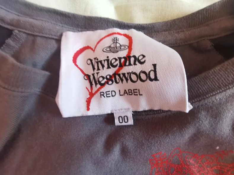 Vivienne Westwood Vivienne Westwood size00 Love short sleeves Size M / US 6-8 / IT 42-44 - 3 Thumbnail