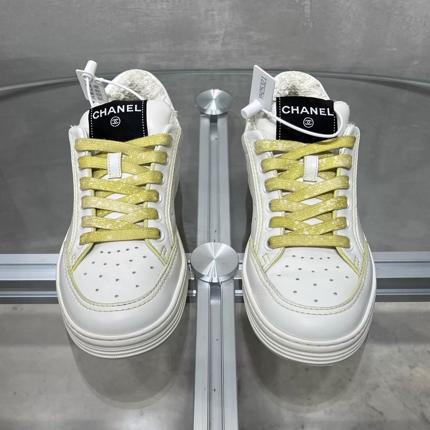 Chanel Chanel white yellow casual sneakers size 36.5 YH25321 Size US 6 / IT 36 - 1 Thumbnail