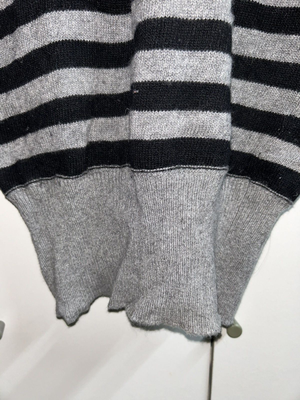 Fred Perry V Neck Pullover Striped Wool Jumper Size S / US 4 / IT 40 - 12 Thumbnail