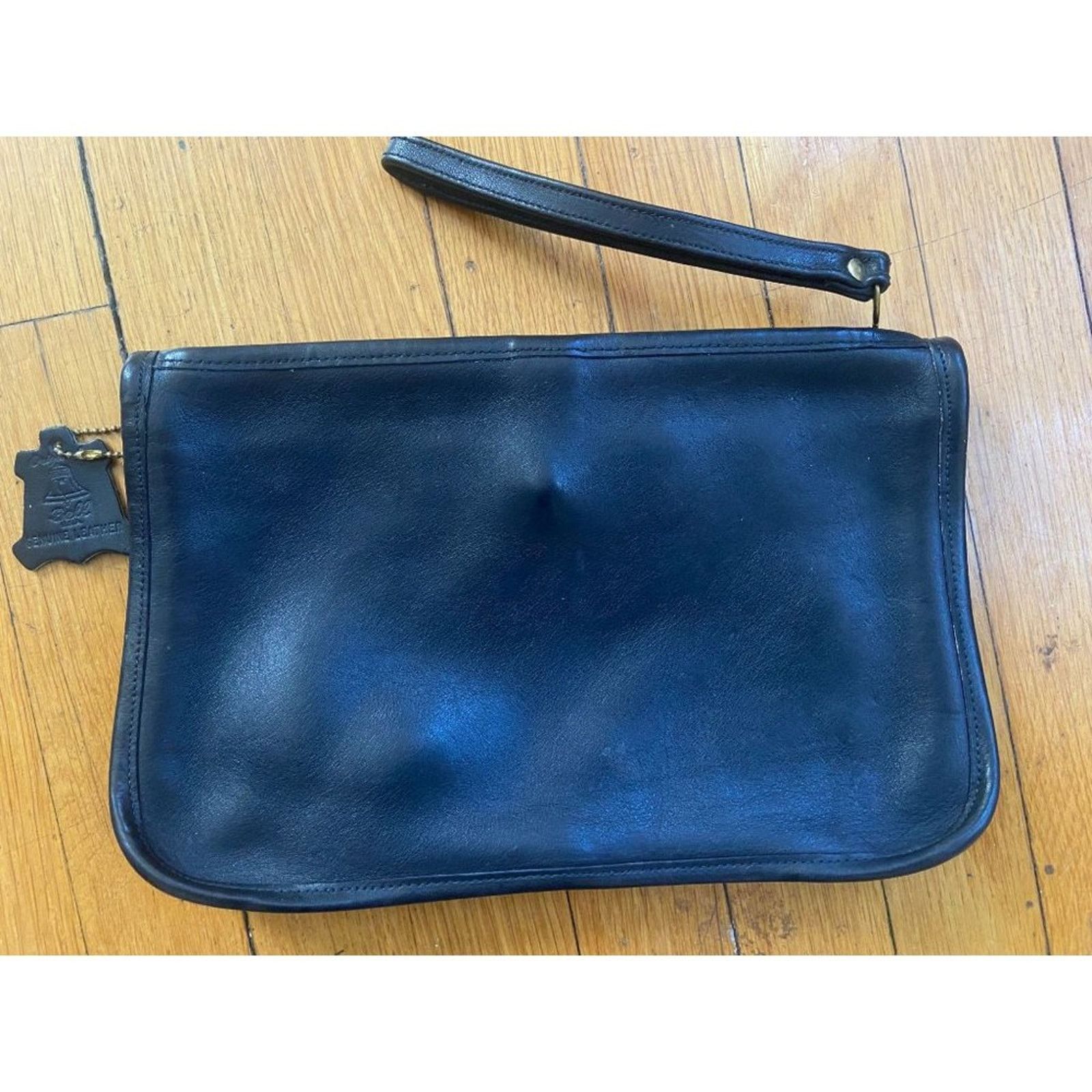 Designer Bell USA Leather Travel Wrislet, Travel Pouch or Wallet Size ONE SIZE - 1 Thumbnail