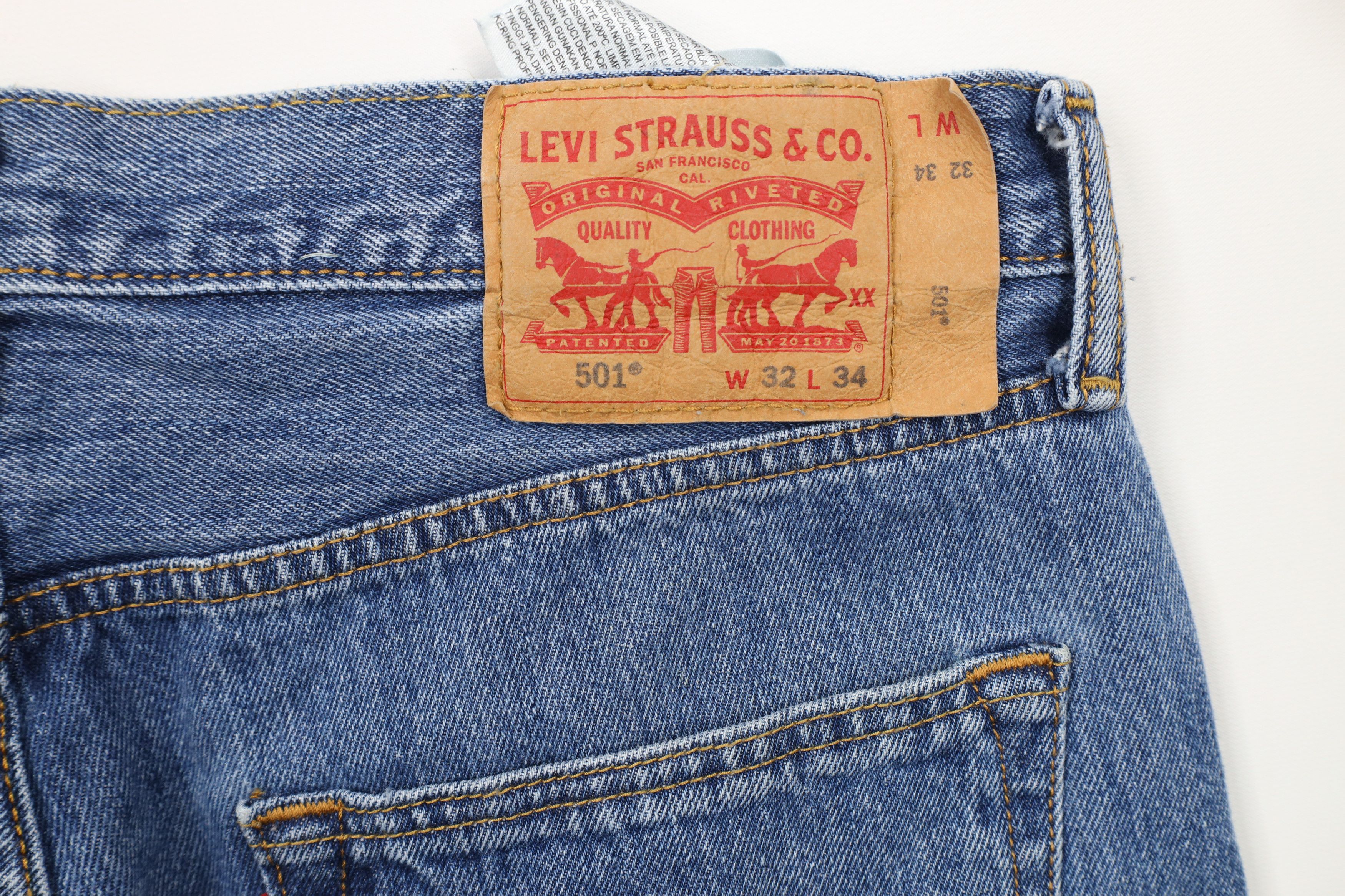 Levi's × Vintage Vintage Y2K Levis 501xx Button Fly Original Fit Denim Jeans Size US 32 / EU 48 - 16 Thumbnail