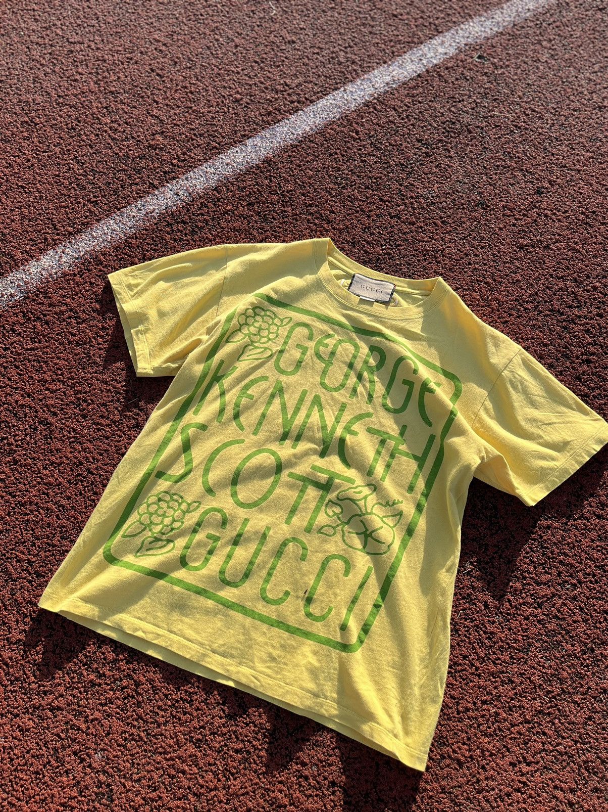 Image of Gucci T-Shirt in Yellow, Men's (Size XS)