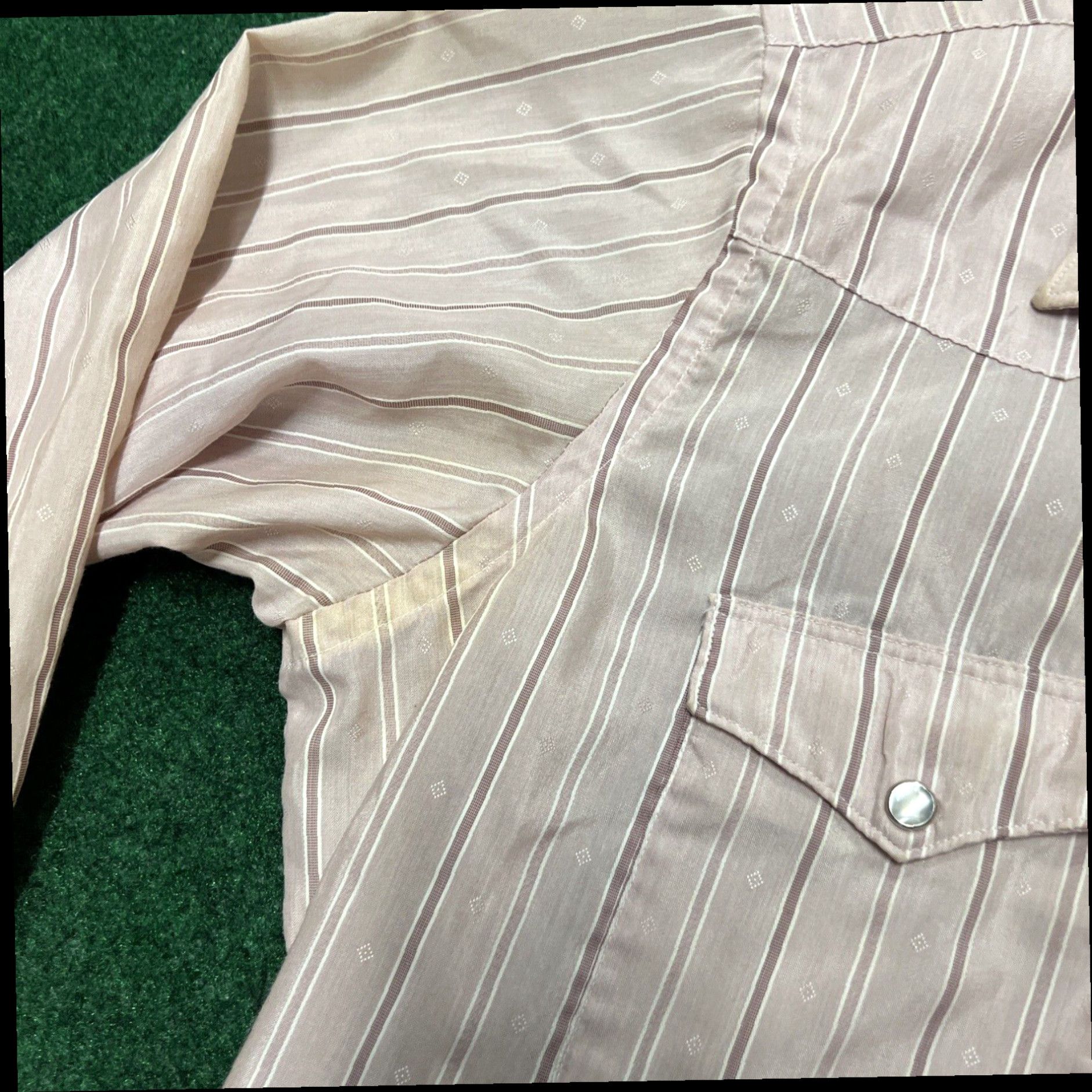 Wrangler Vintage Wrangler Shirt Men 16.5x35 Large Pink Striped Pearl Snap Western USA Size US L / EU 52-54 / 3 - 5 Thumbnail