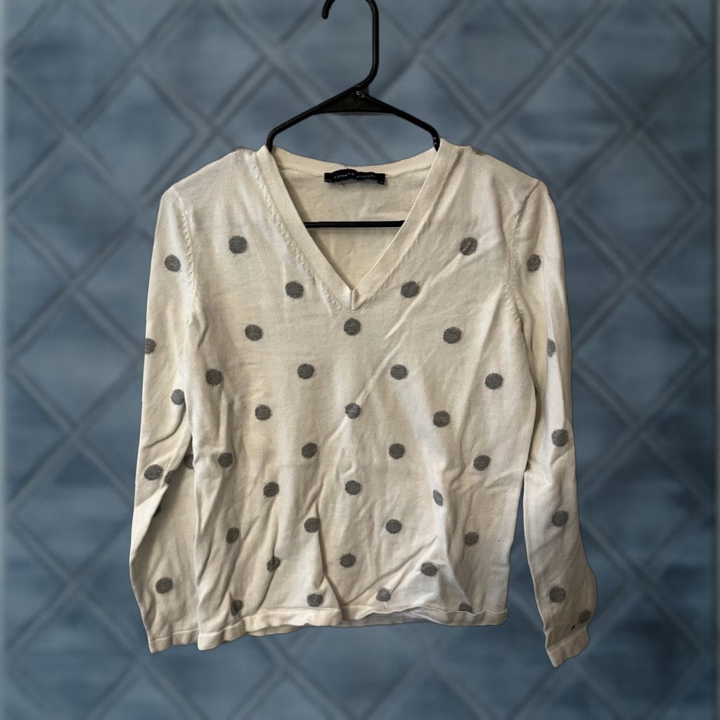 Tommy Hilfiger VINTAGE Tommy Hilfiger Womens Sweater Pullover V-Neck Long Sleeve Cotton Size Small White Gray Polka Dot Fall Winter Size S / US 4 / IT 40 - 1 Thumbnail