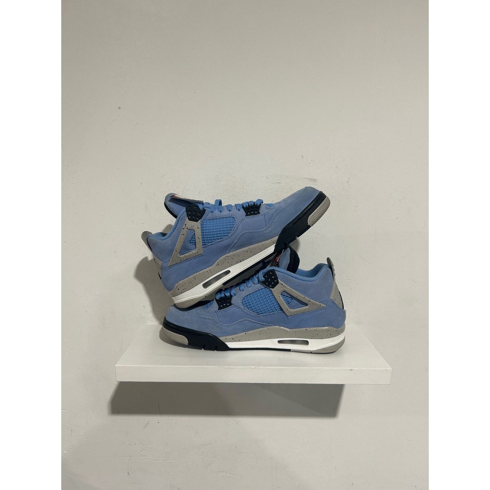 Nike NIKE JORDAN 4 UNIVERSITY BLUE SIZE 10.5 PREOWNED Size US 10.5 / EU 43-44 - 2 Thumbnail