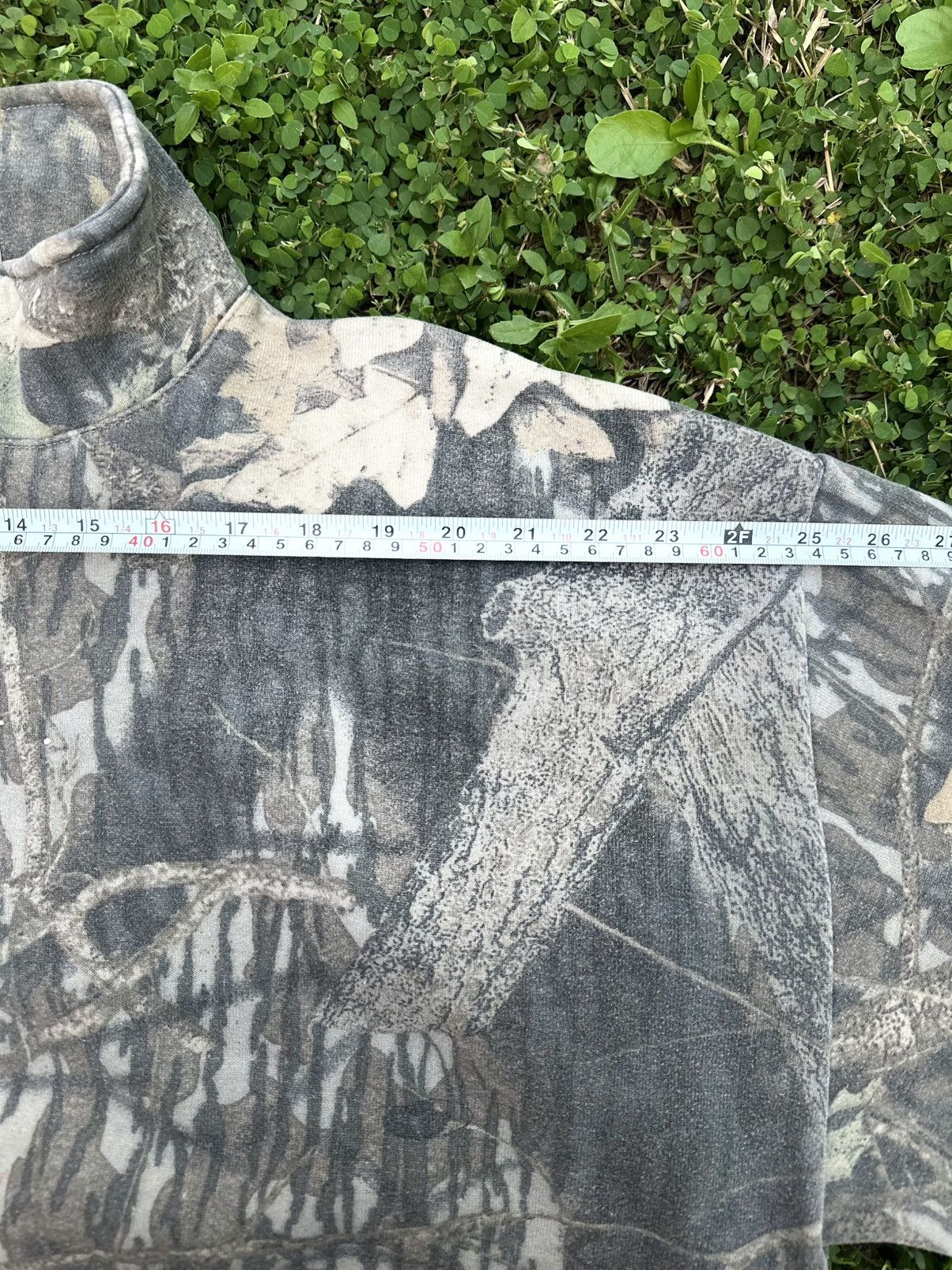 Realtree Crazy Vintage Faded Carhartt Style Realtree Camo Sweatshirt Size US XL / EU 56 / 4 - 4 Thumbnail