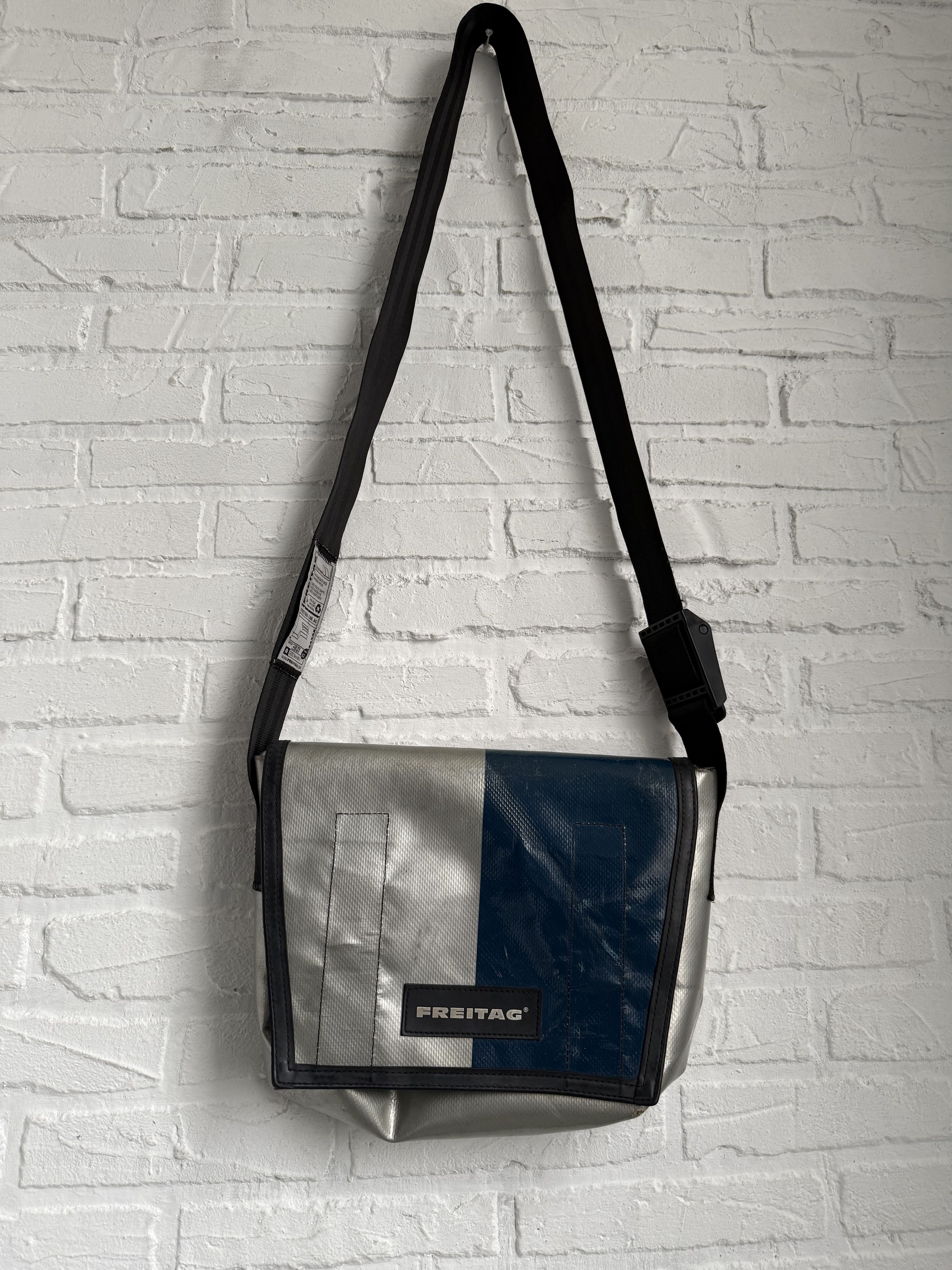 FREITAG TASCHE F11 Lassie Messenger Bag (Gebraucht) in Konolfingen für