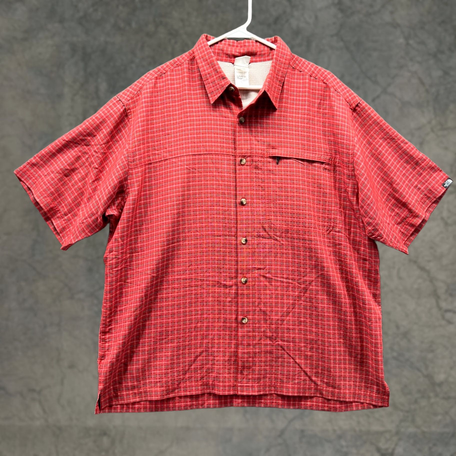 The North Face VINTAGE The North Face Shirt Mens XL Red Button Down Outdoors Hiking Short Sleeve Camp Shirt Size US XL / EU 56 / 4 - 1 Thumbnail