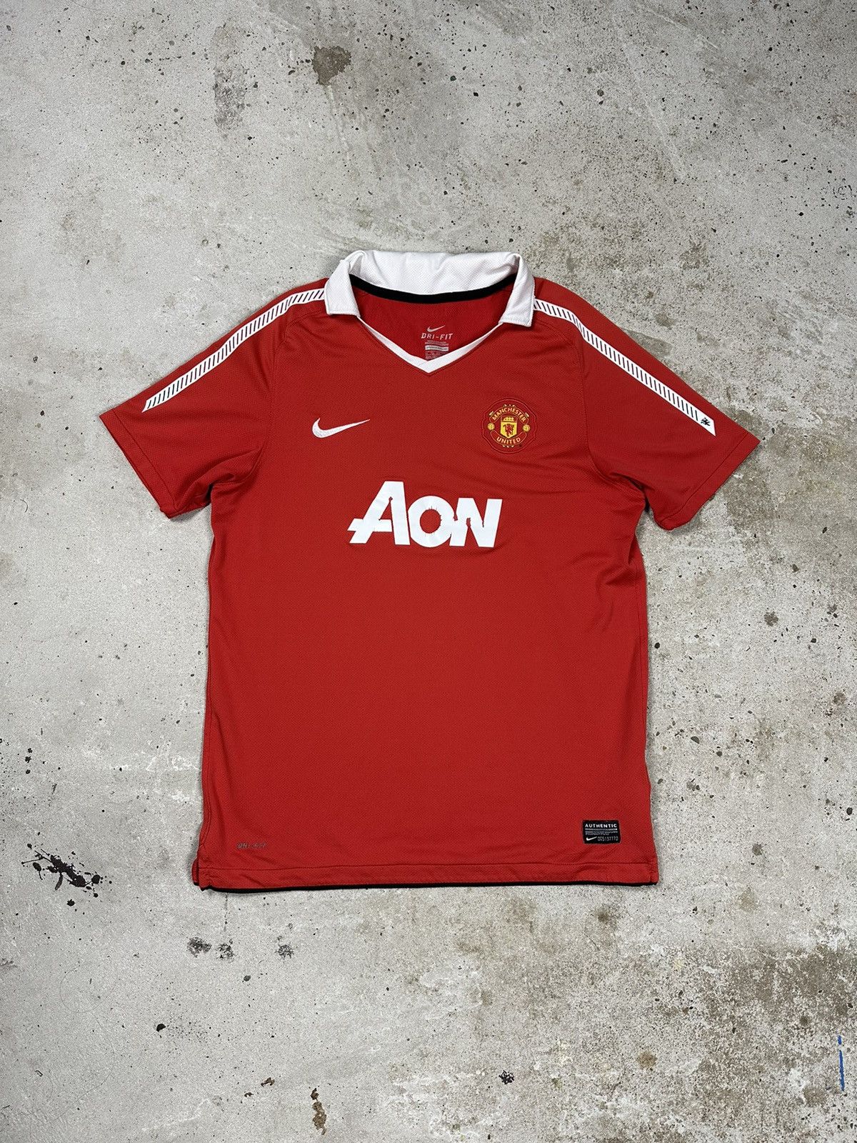 Nike Nike x Manchester United 2010/2011 Home Jersey Size US S / EU 44-46 / 1 - 1 Thumbnail