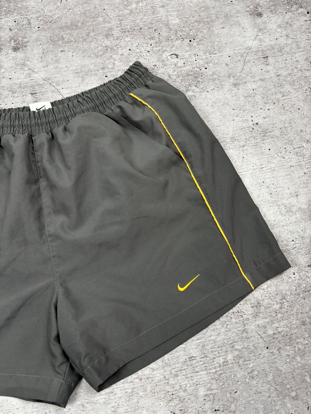 Nike × Vintage Nike vintage shorts size XL Size US 36 / EU 52 - 2 Thumbnail