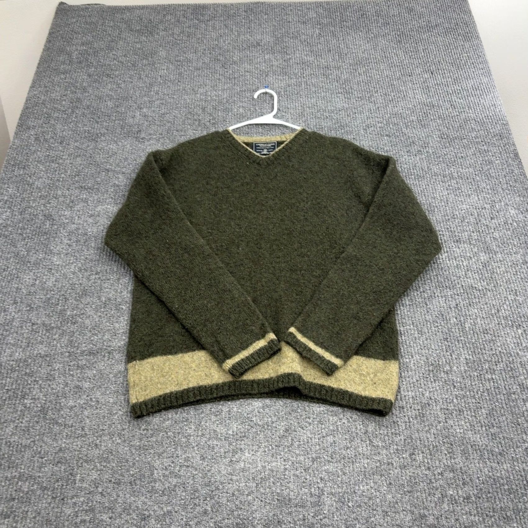 American Eagle Outfitters VINTAGE American Eagle Sweater Mens M Green Striped Wool V-Neck Pullover Preppy Size US M / EU 48-50 / 2 - 4 Thumbnail