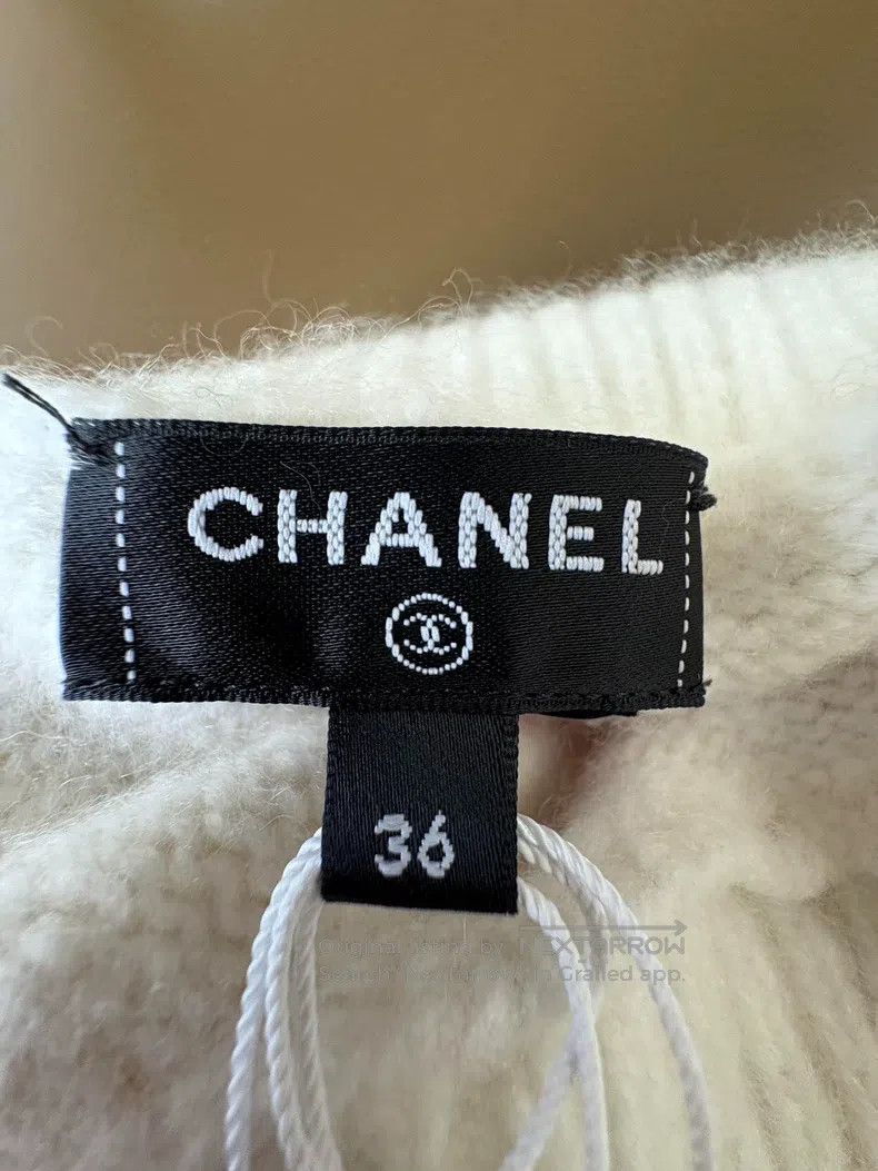 Chanel Chanel Ski Series White Flower Turtleneck Cashmere Sweater Size XS / US 0-2 / IT 36-38 - 5 Thumbnail