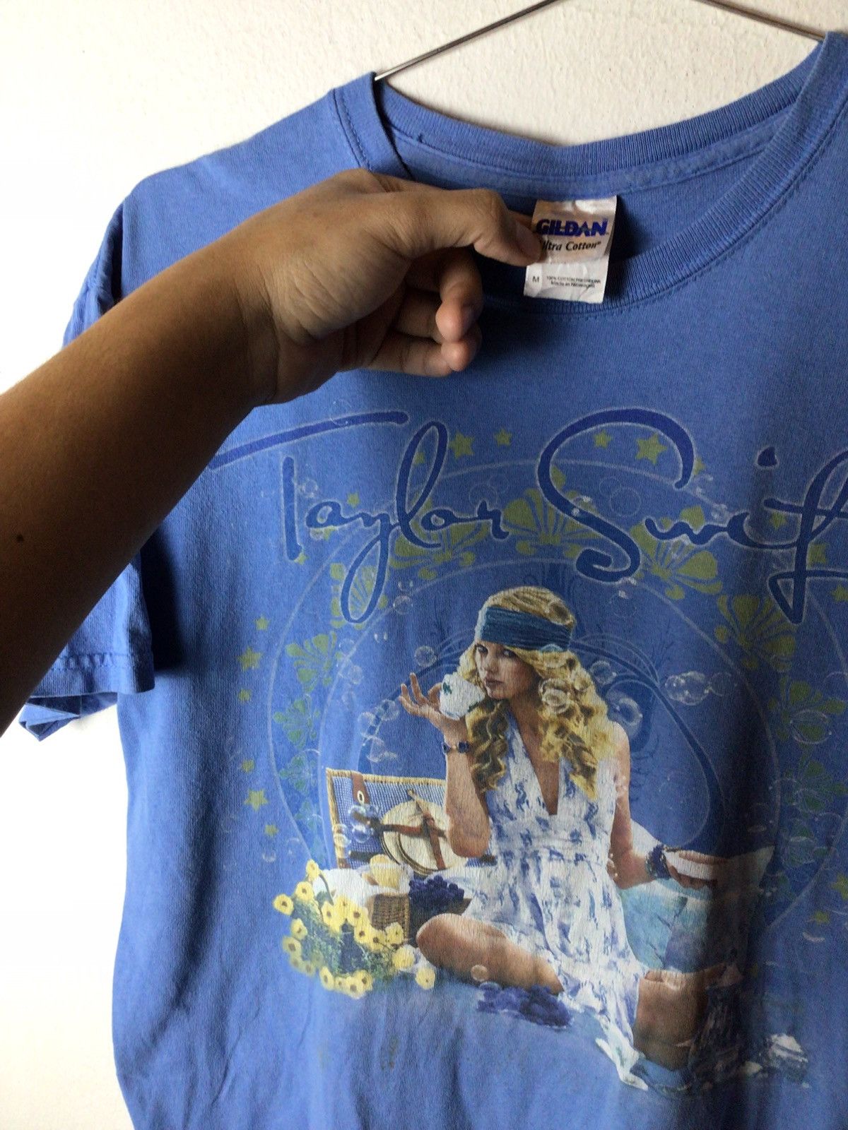 Rap Tees Taylor swift 2009 Size US M / EU 48-50 / 2 - 4 Thumbnail