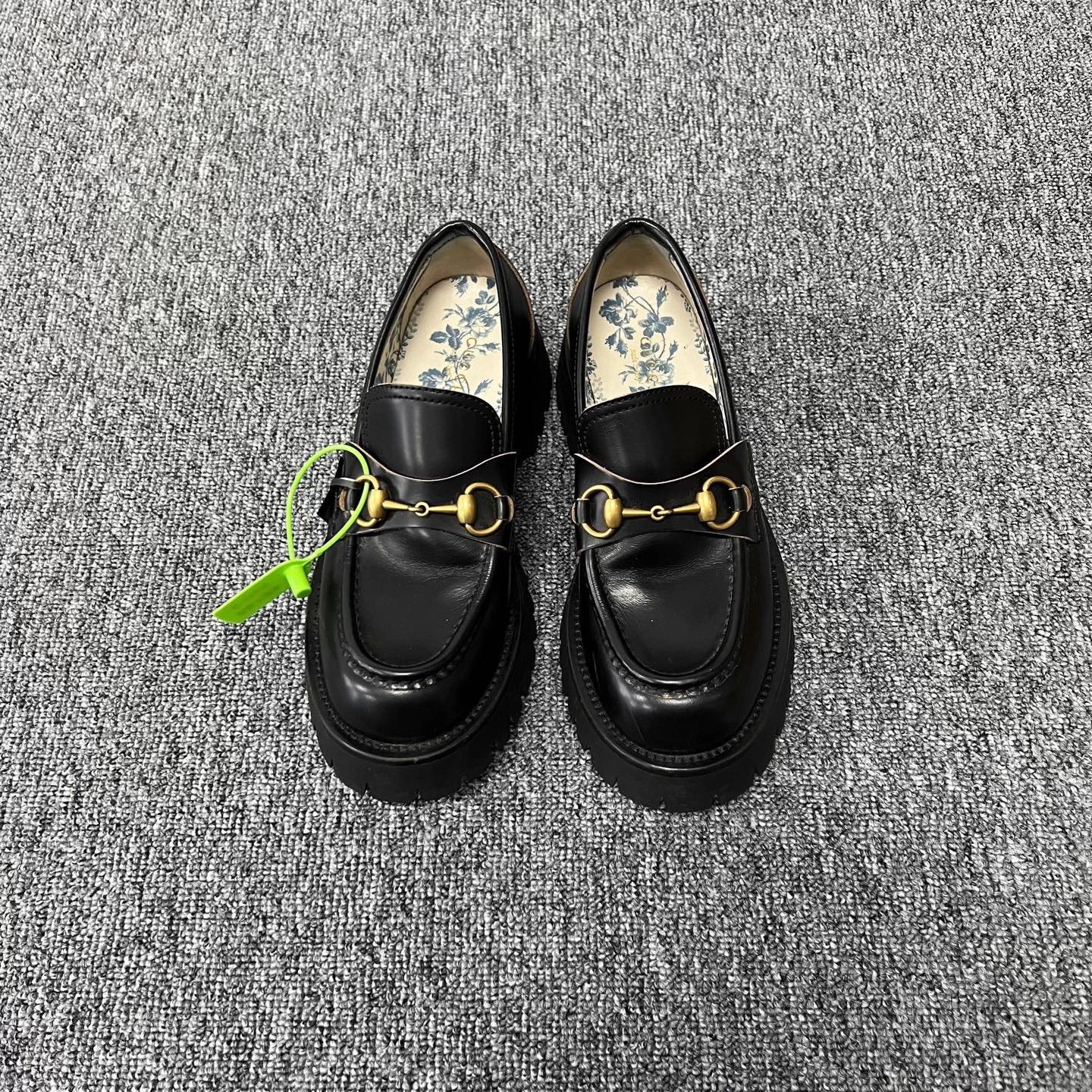 Gucci Gucci Women's Horsebit Bee Heel Loafer Black & Gold 38 99New Size US 7.5 / IT 37.5 - 1 Thumbnail