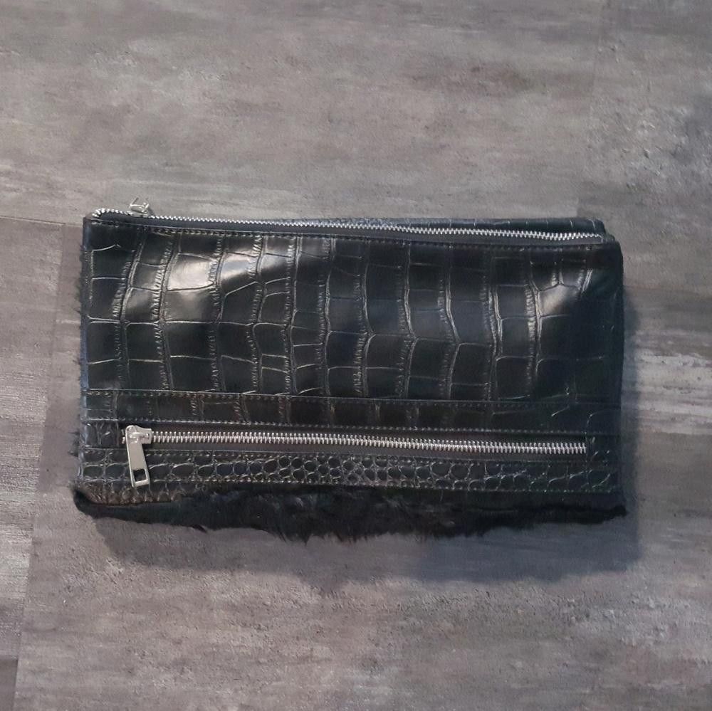 Designer Black Faux Fur Detailed Clutch Size ONE SIZE - 2 Thumbnail
