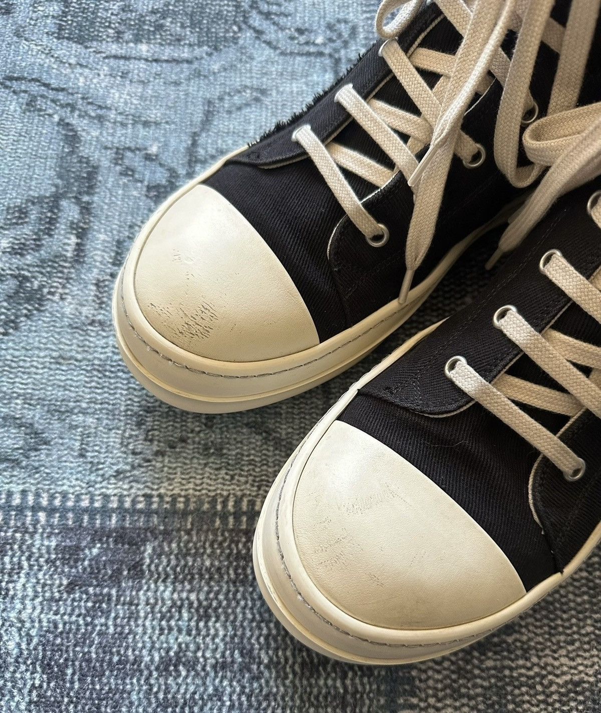 Rick Owens Rick Owens pentagram distressed mismatched big Converse Size US 8.5 / EU 41-42 - 5 Thumbnail