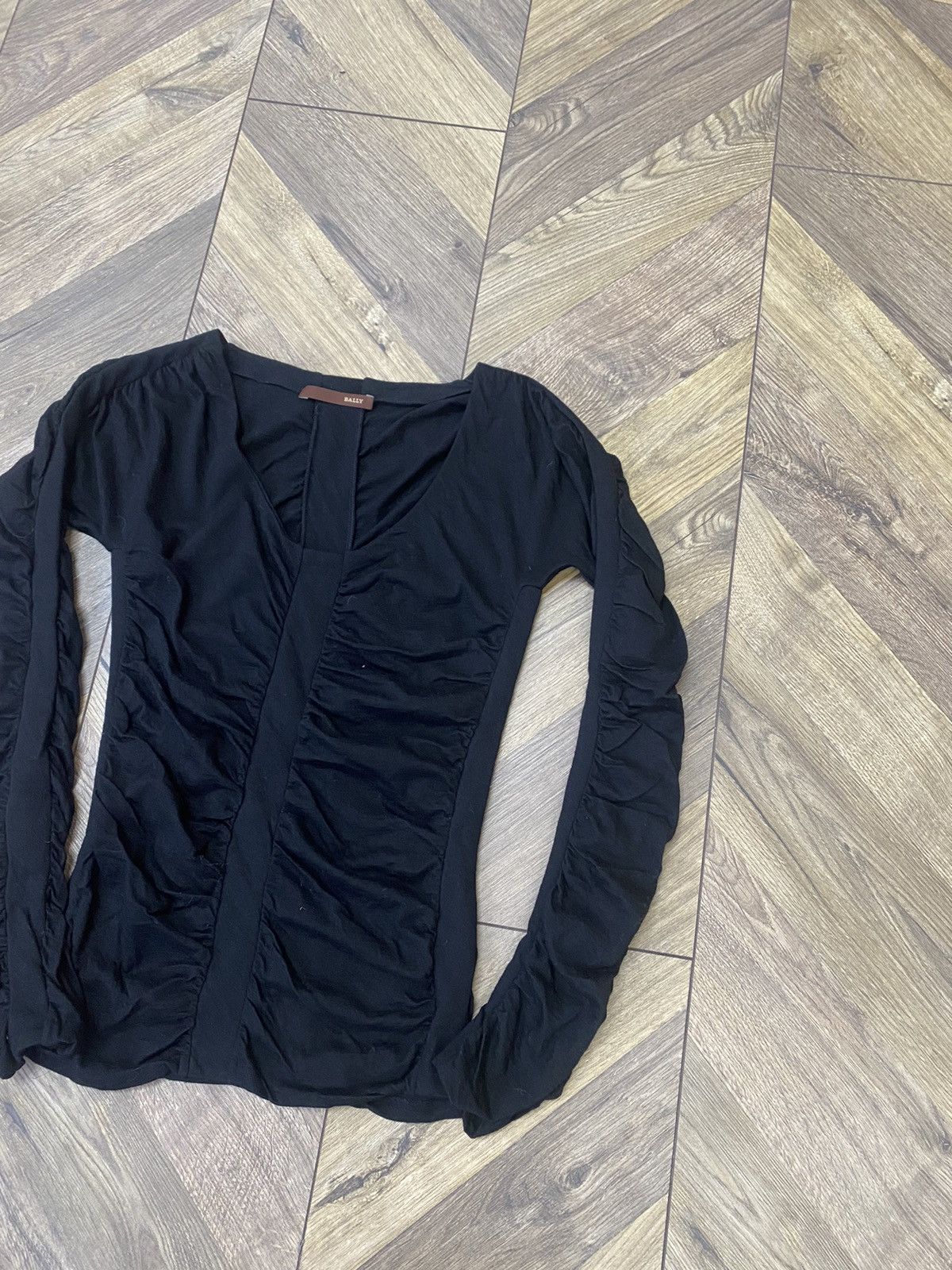 Bally × Designer × Vintage Vintage Bally Black Ruched Fitted Blouse long sleeve Size M / US 6-8 / IT 42-44 - 6 Thumbnail